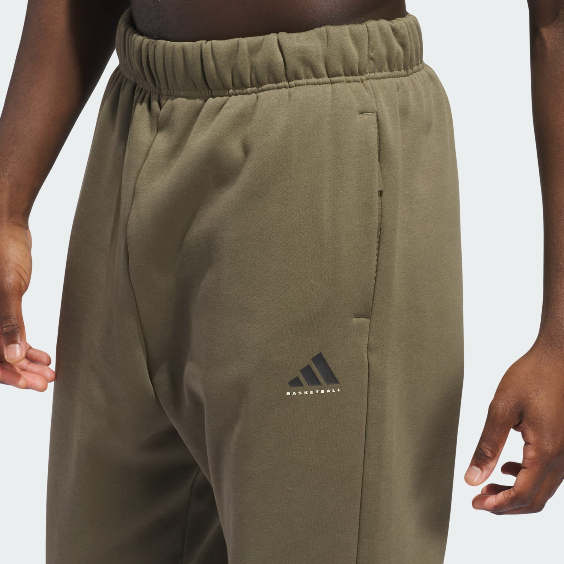 Pantaloni Basketball adidas din fleece (unisex)