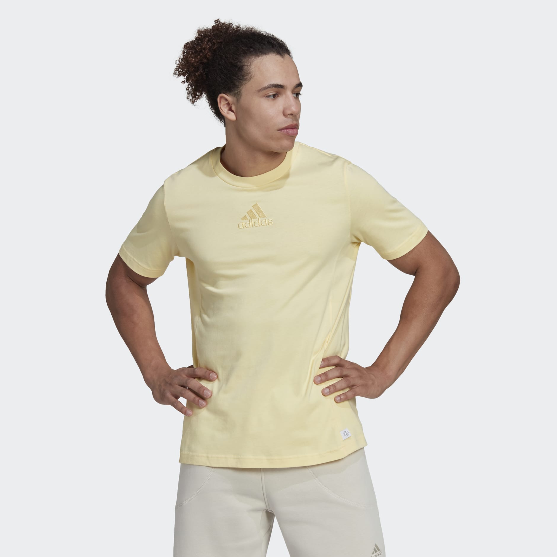 Lounge - Tee - Studio Men\'s Oman Clothing Yellow | adidas