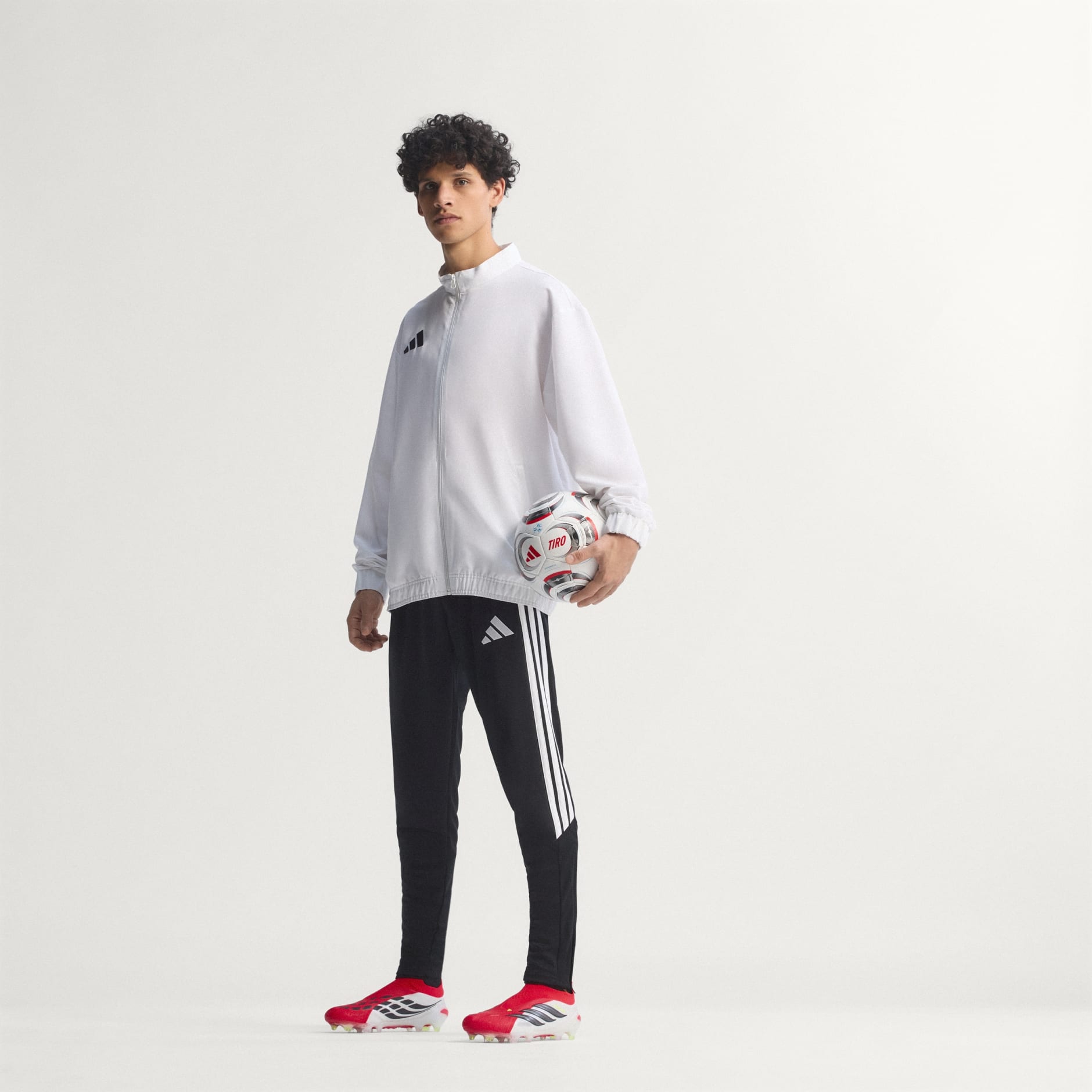 حذاء كرة القدم Predator Elite Laceless Firm Ground Football لملاعب الأرضيات الصلبة