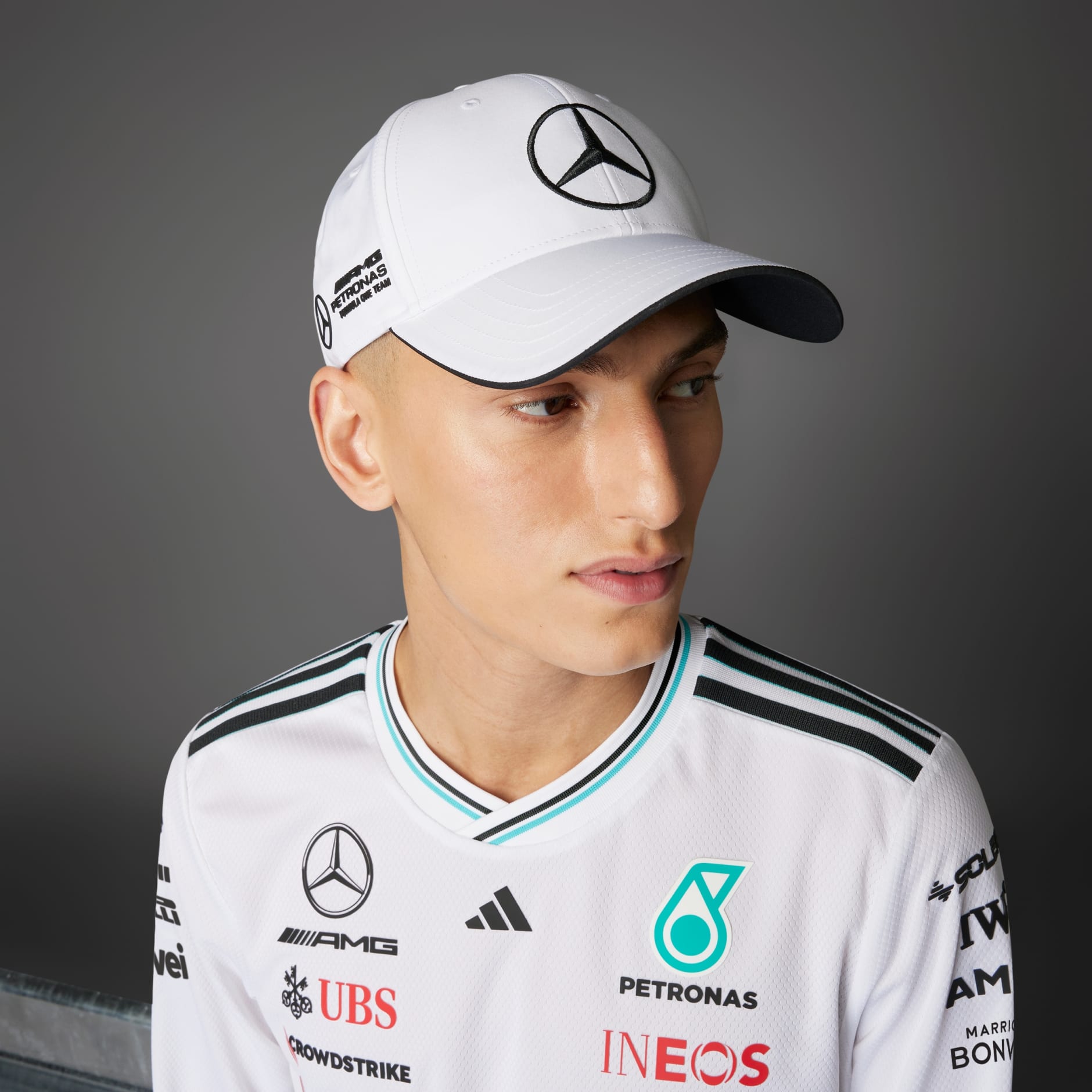 アディダス ADIDAS X MERCEDES F1 メカニックス バケットハット 送関込み☆adidas x メルセデスコラボ☆バケットハット/バケハ