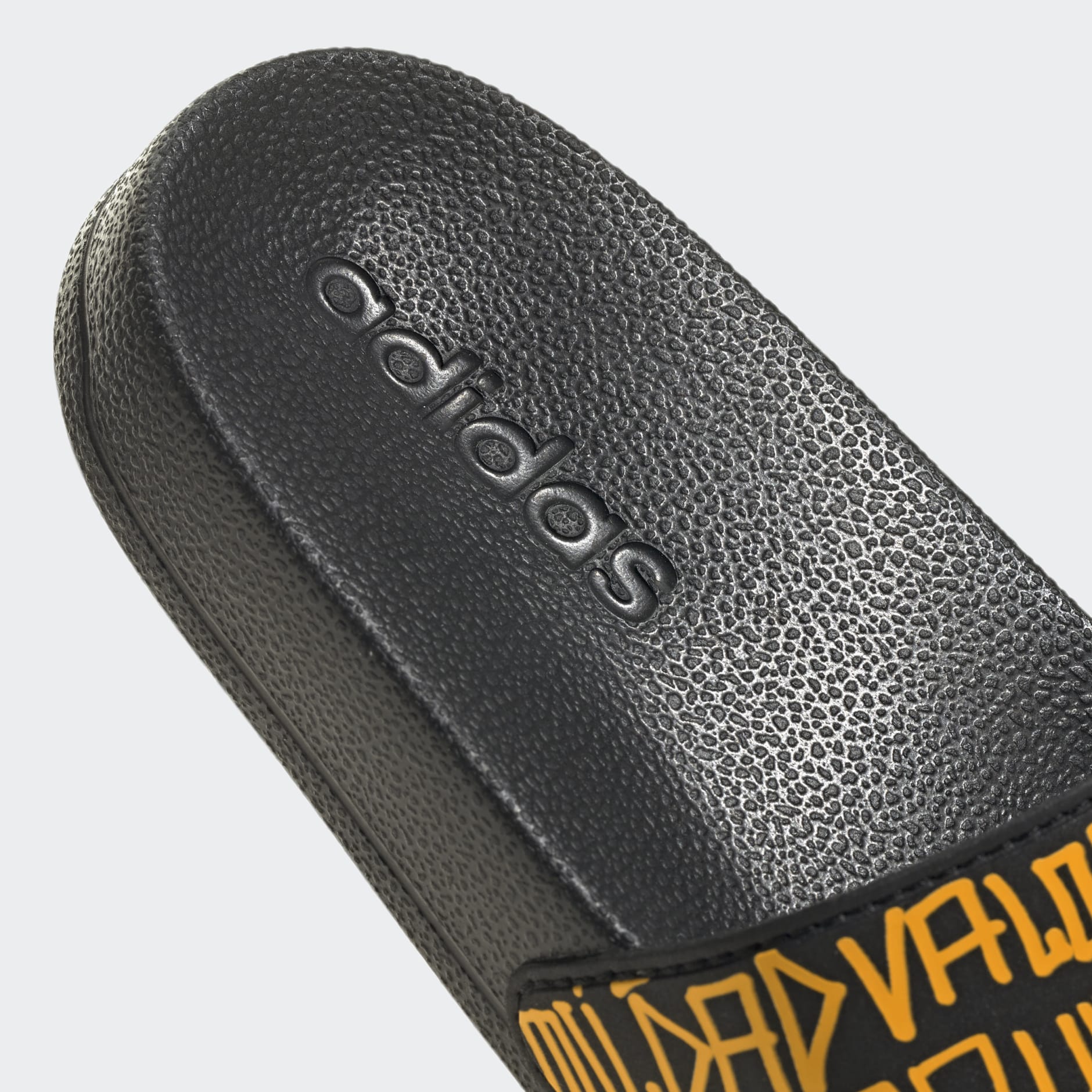 Messi Adilette Shower Slides