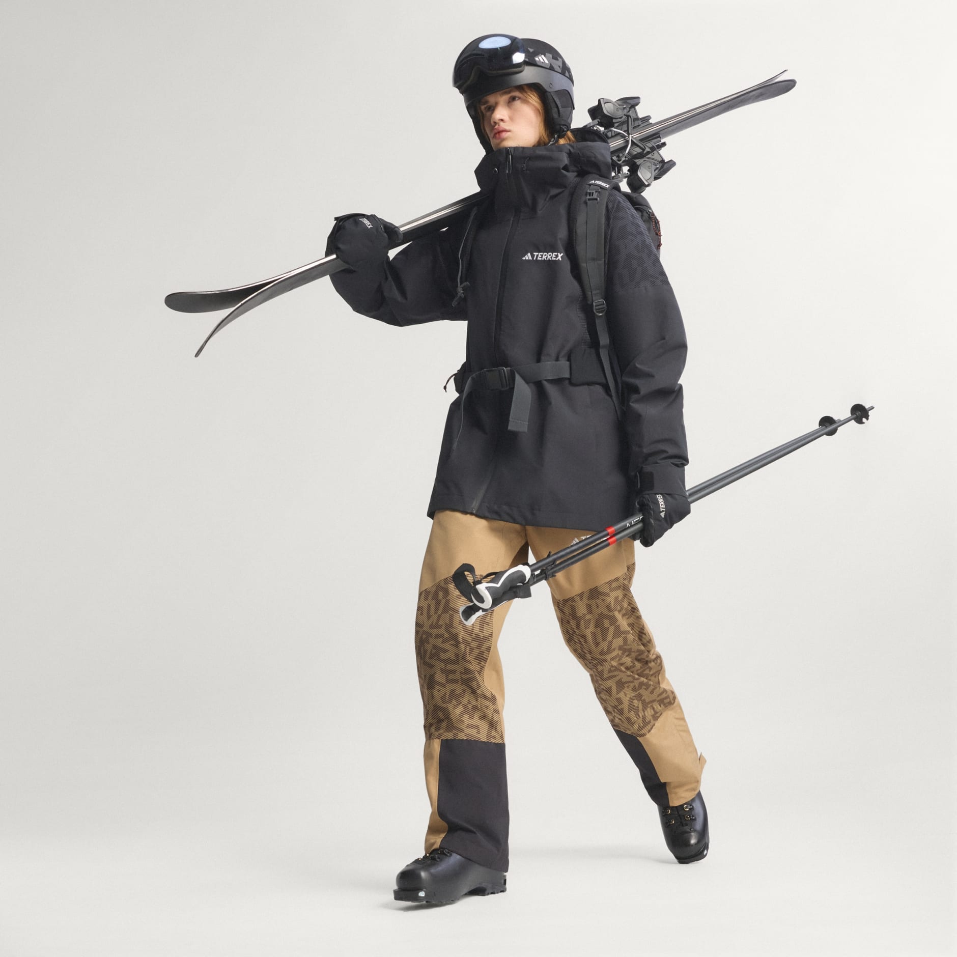 Pantaloni Terrex Xperior Hybrid PRIMEKNIT CLIMAPROOF+