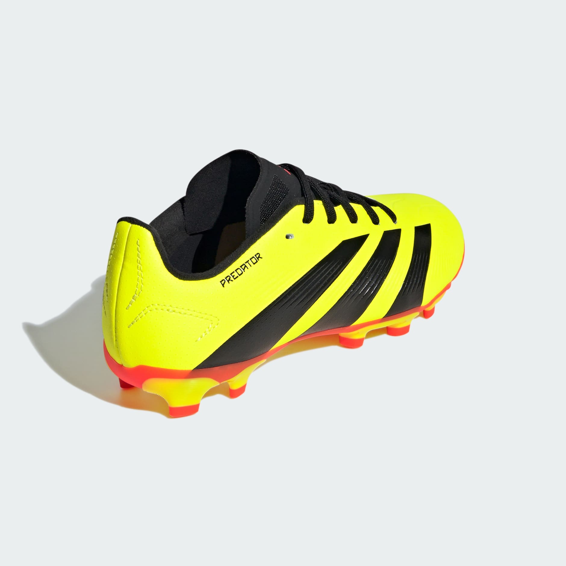 Predator 24 League Low Multi-Ground Boots