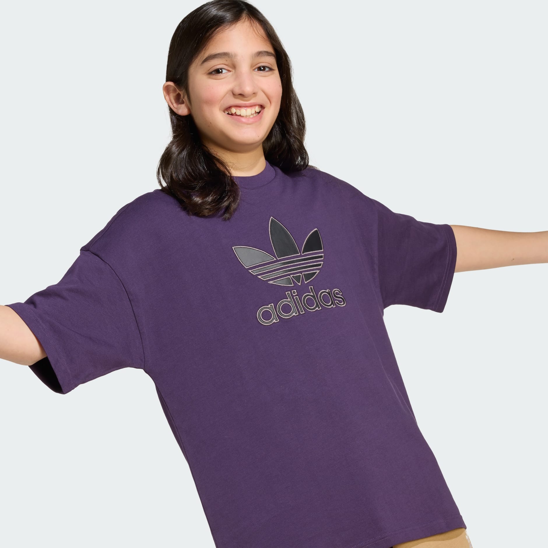 تيشيرت Oversize Trefoil