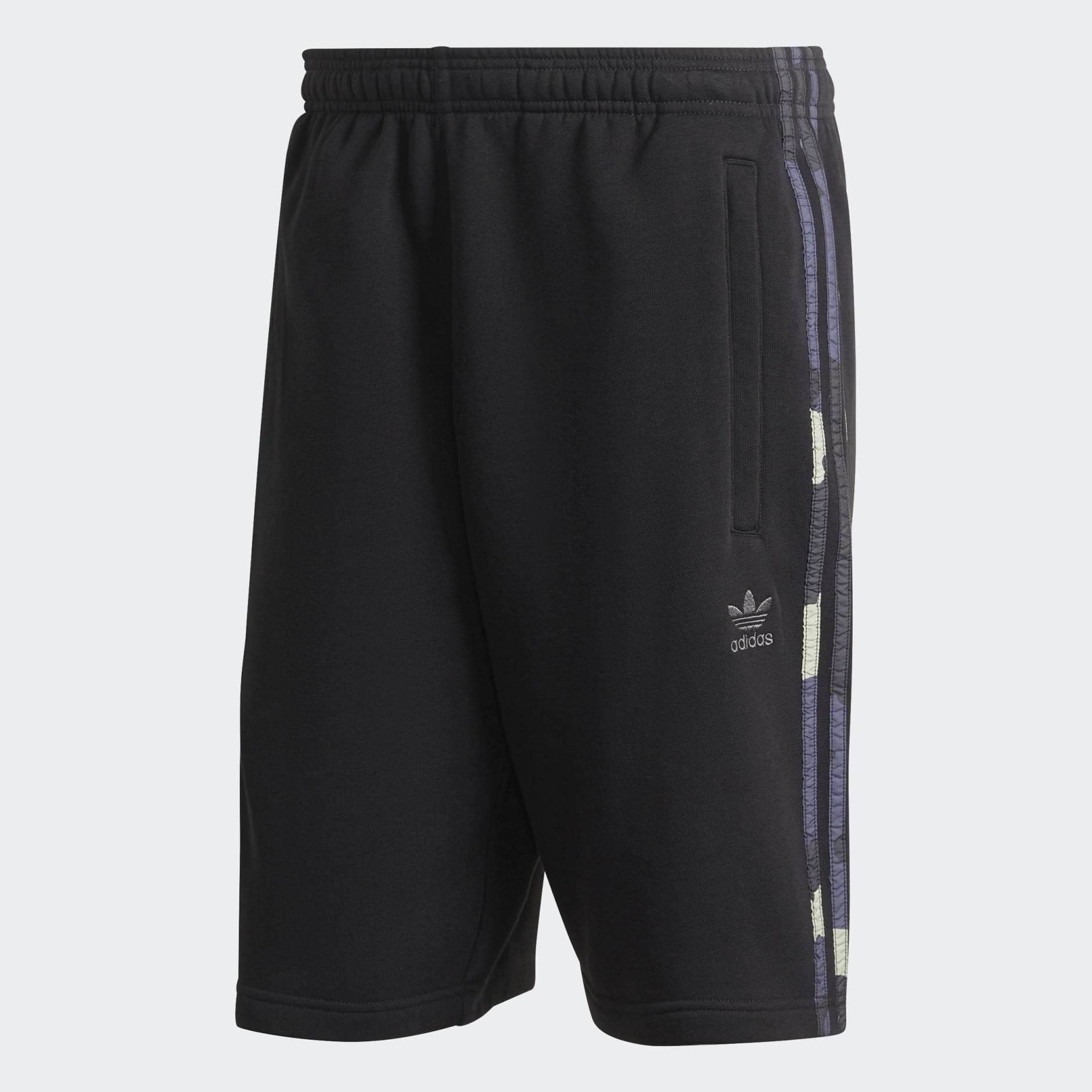Graphics Camo Shorts