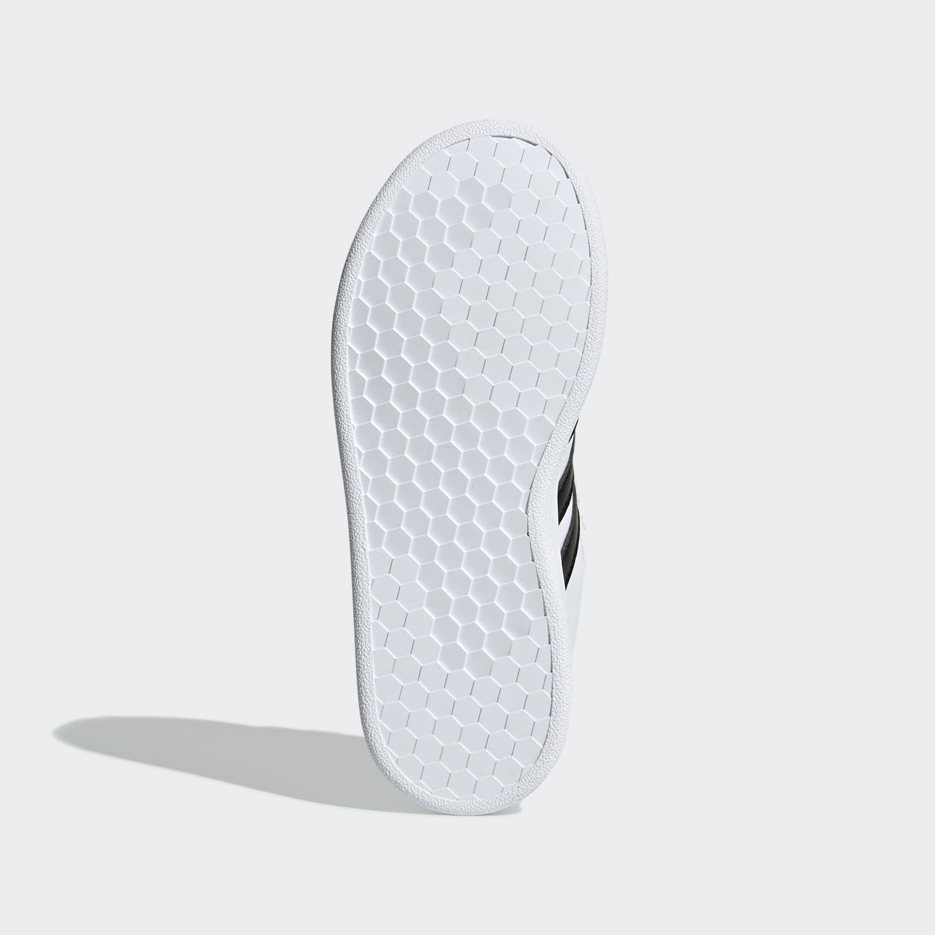 Grand Court Shoes