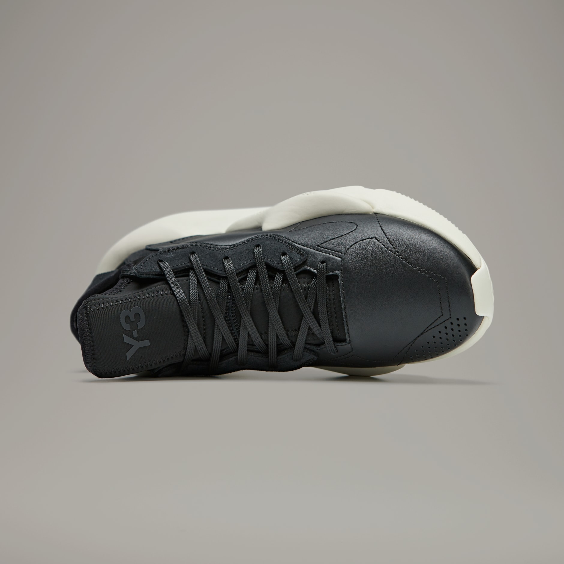 Shoes - Y-3 Kaiwa - Black | adidas Oman