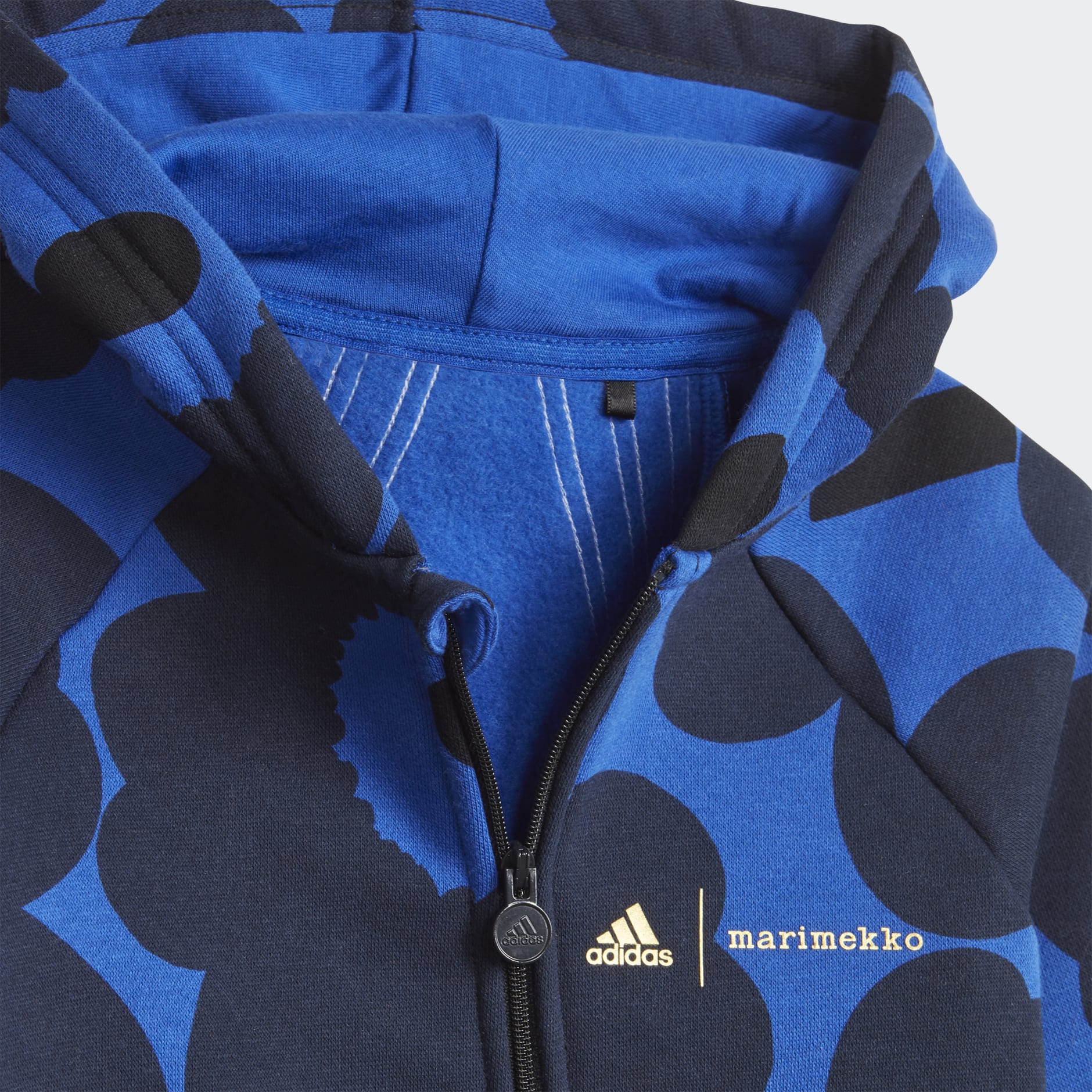 رداء Marimekko