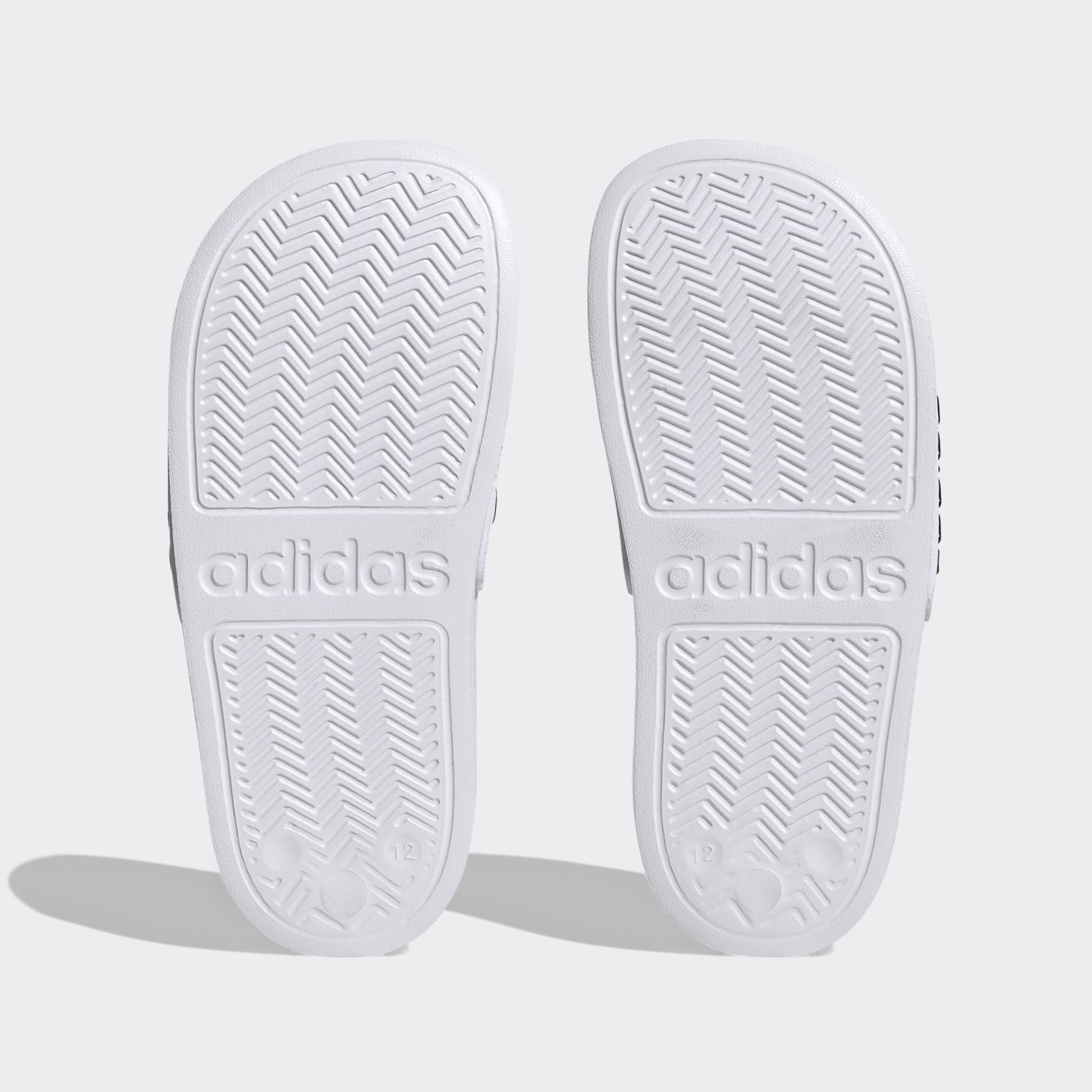 ADILETTE SHOWER SLIDES