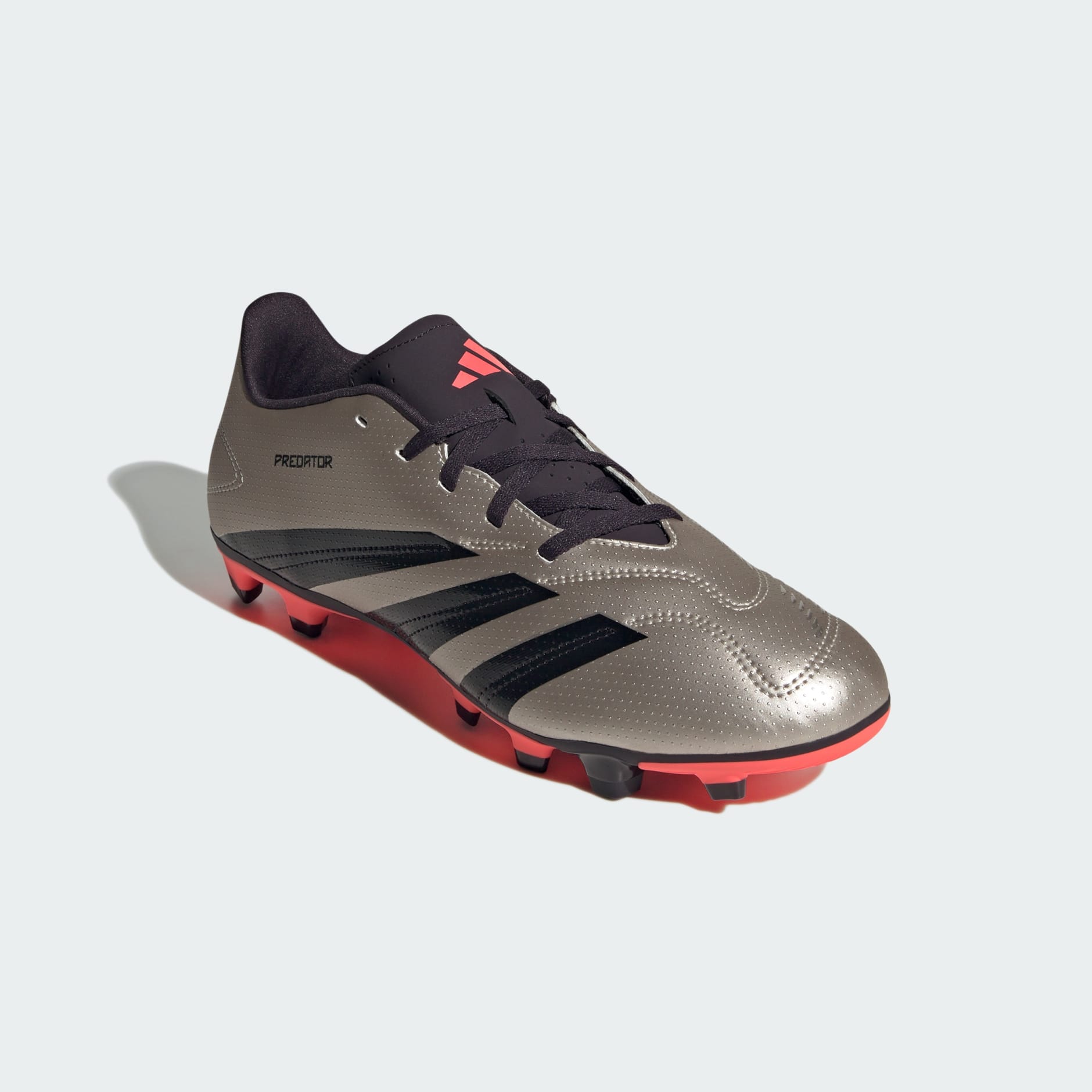 Guayos Predator Club Multiterreno