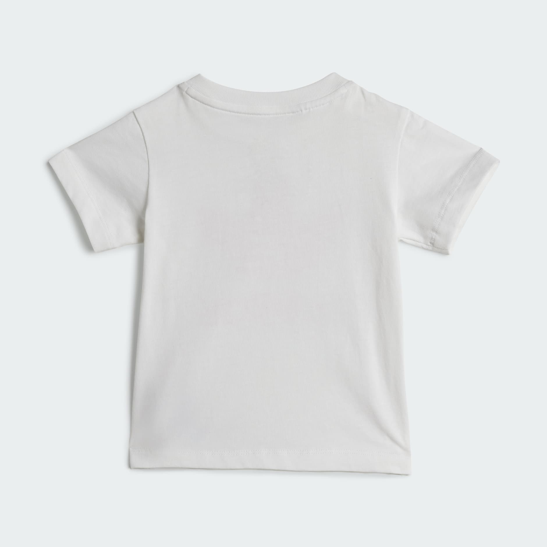 Set cu pantaloni scurți și tricou pentru copii