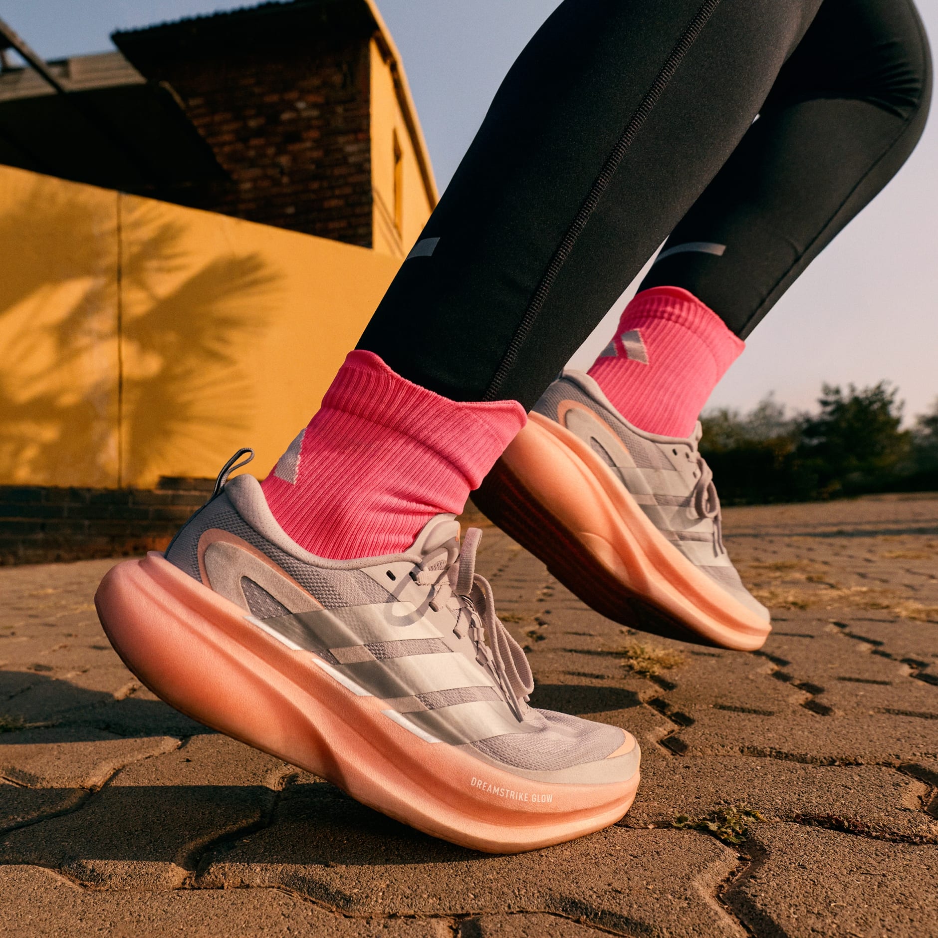 PANTOFI DE ALERGARE SUPERNOVA GLIDE W