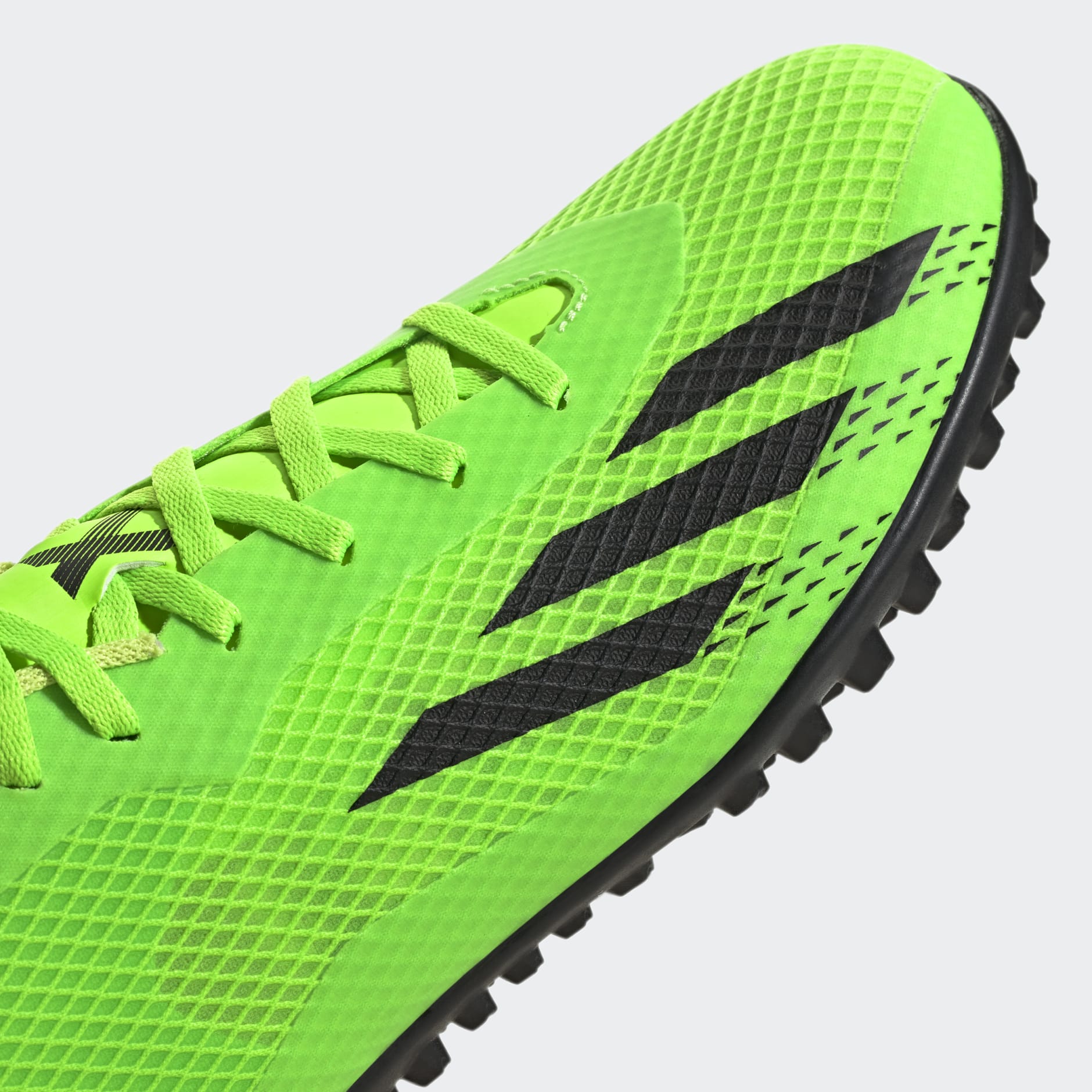 Guayos X Speedportal.4 Césped Artificial