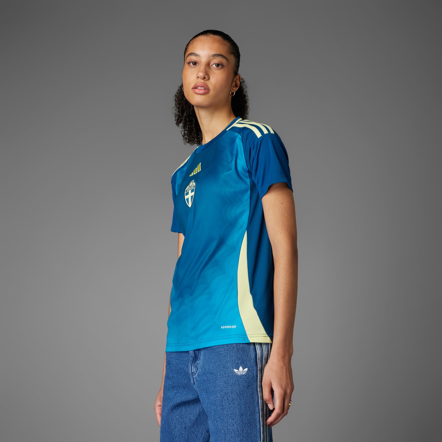 Sweden 25 (Women's Team) Away Jersey
