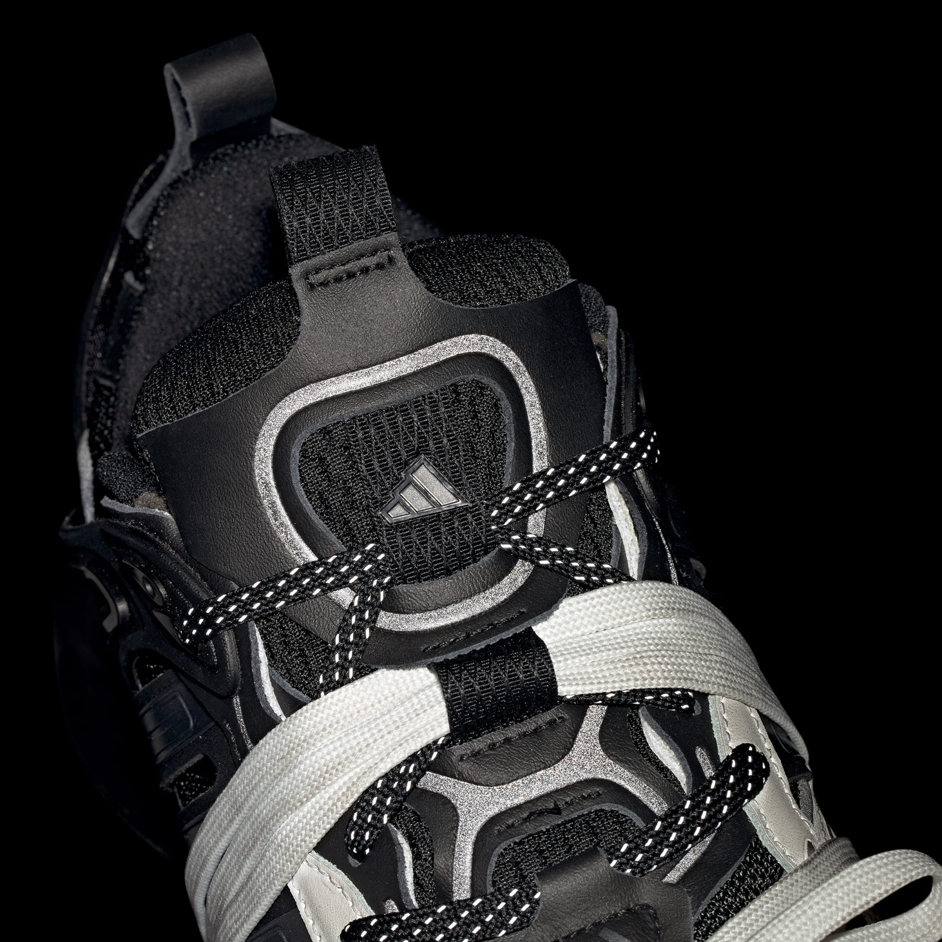 【adidas】XLG RUNNER DERBY★JQ7591 adidas】XLG RUNNER DERBY SHOES スニーカー ユニセックス