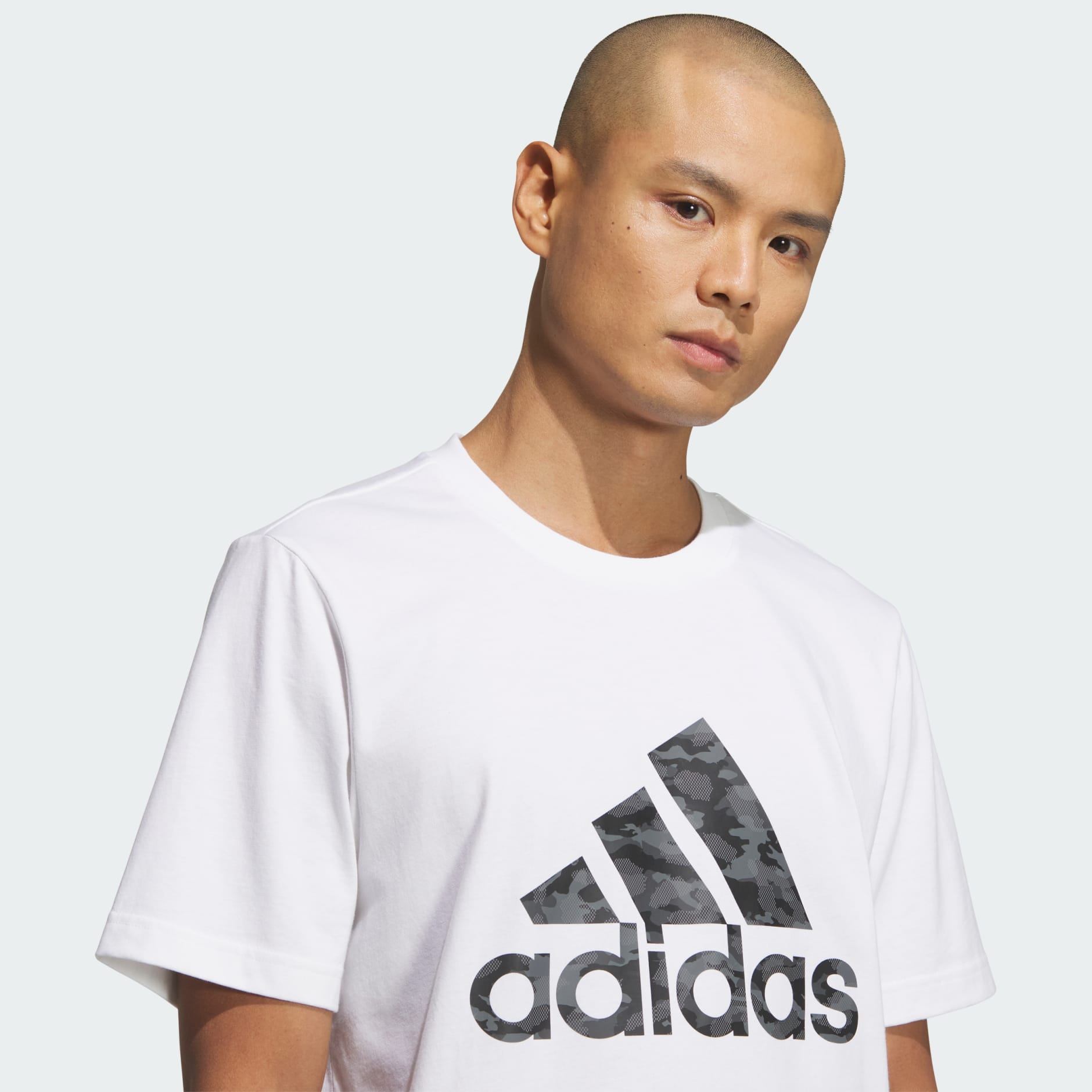 Sportswear 迷彩短袖 T 裇