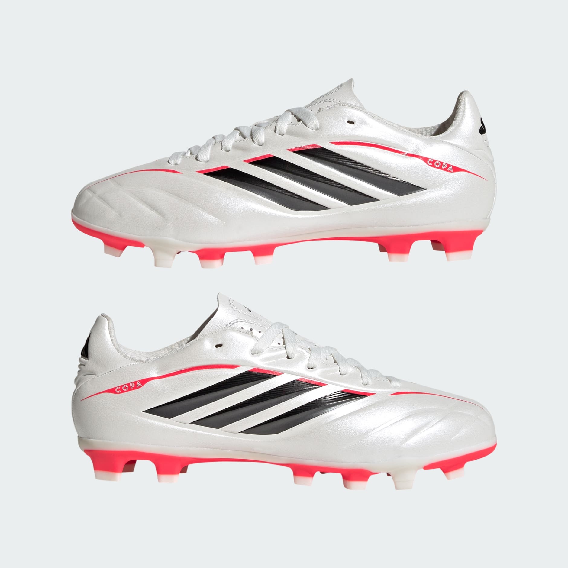 Ghetele de fotbal COPA PURE IV CLUB pentru teren dur / multi-teren pentru copii