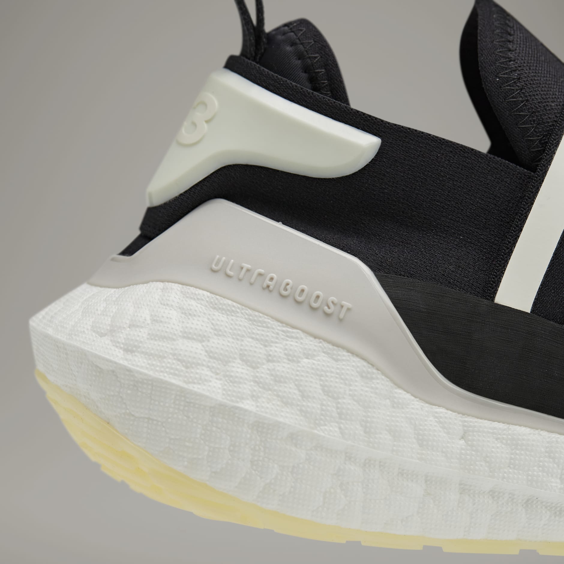 Y-3 Ultraboost 22 Shoes