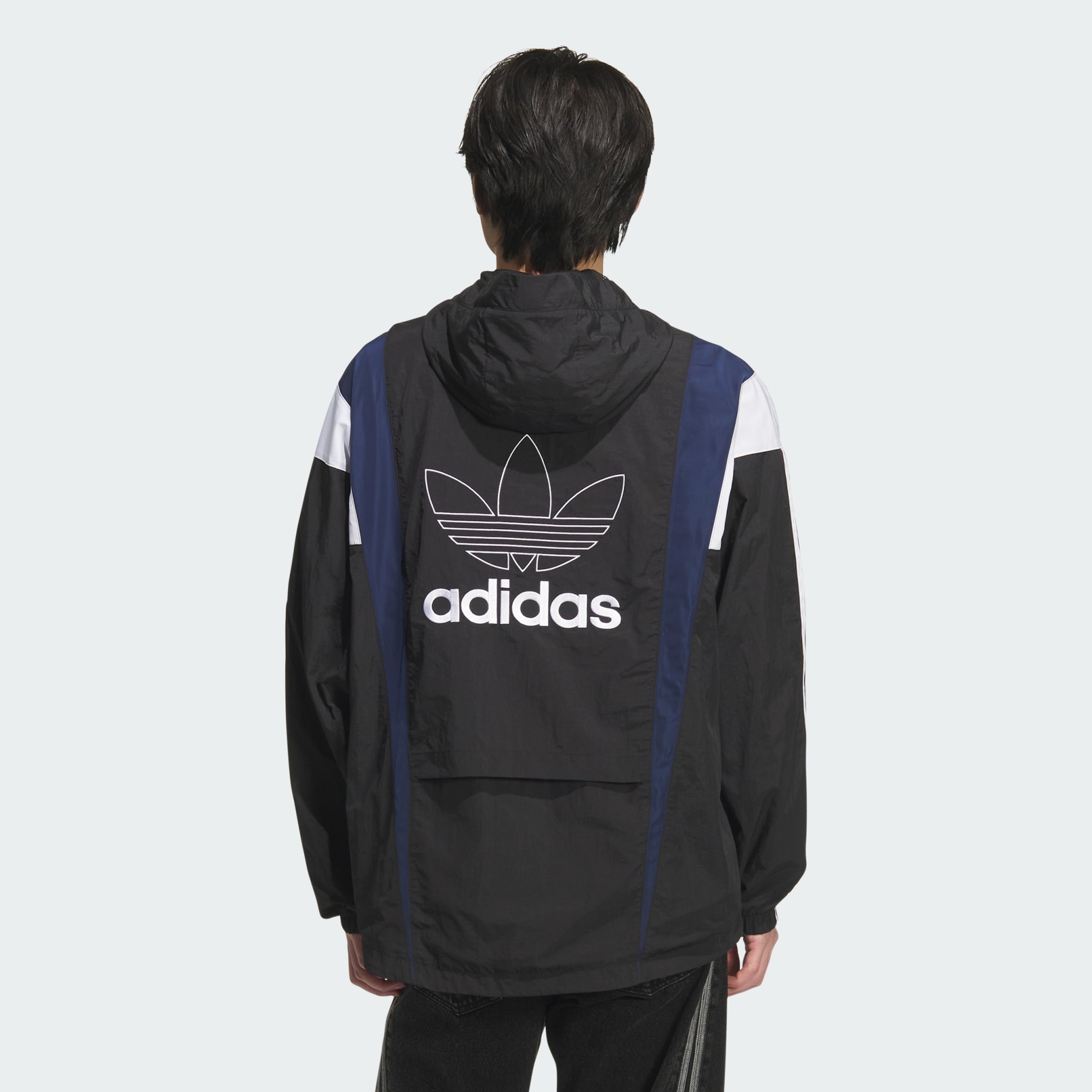 M WINDBREAKER