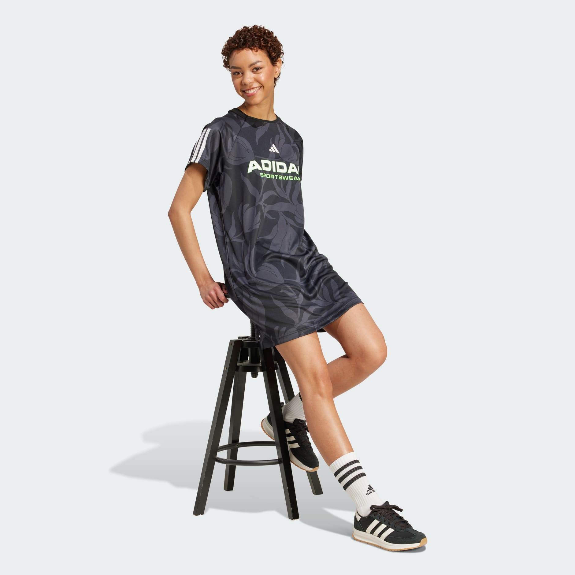 فستان Tiro x Common Goal Graphic