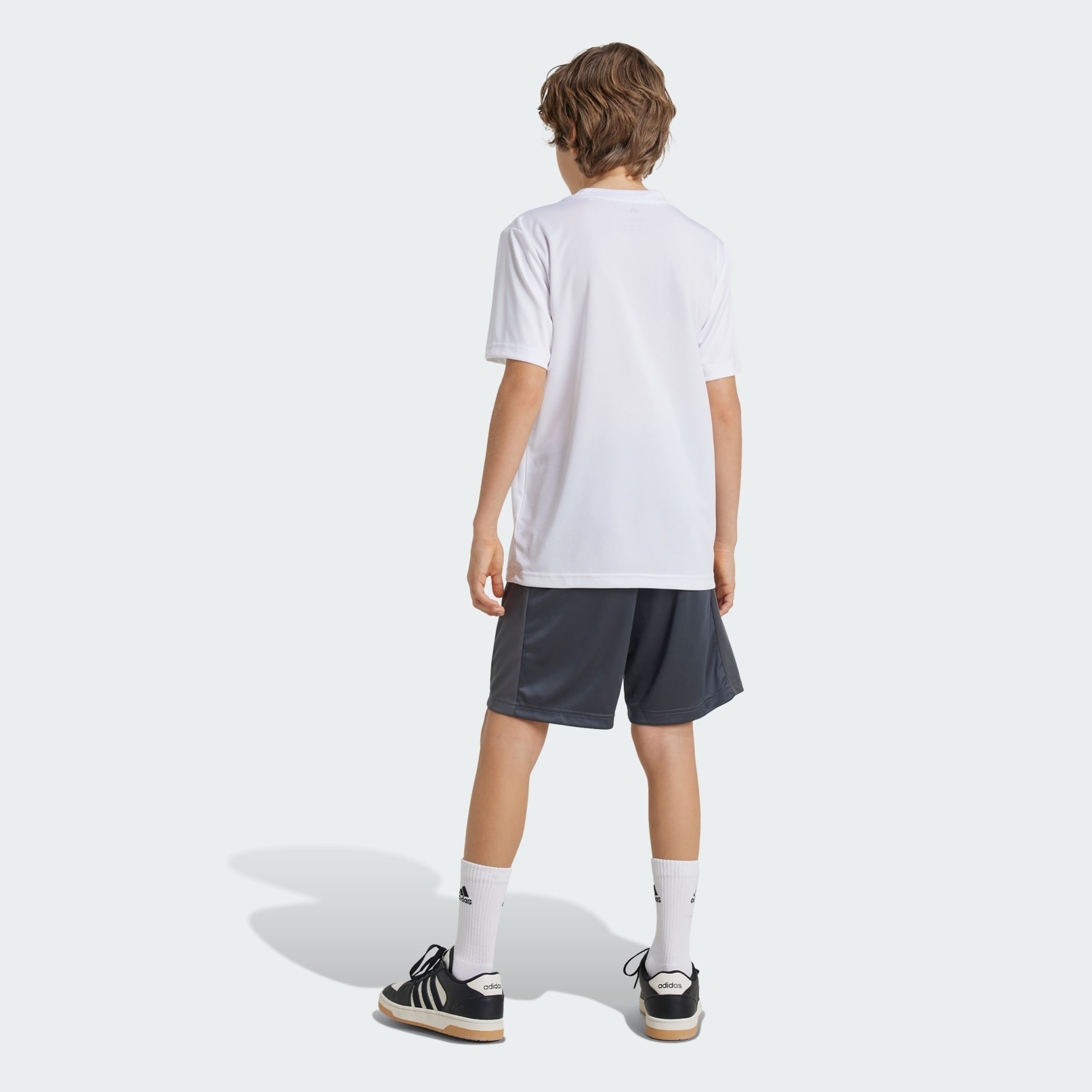 Train Essentials Logo Regular Fit Shorts Kids