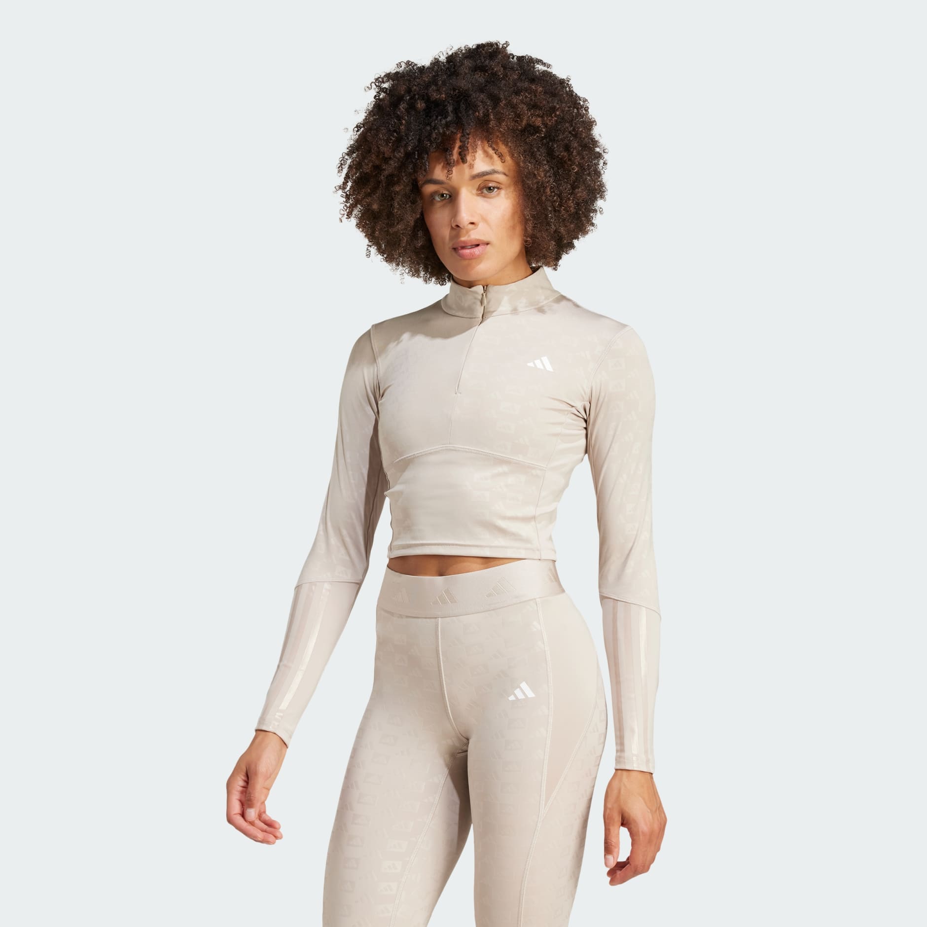 【adidas】HYPERGLAM トレーニング EMBOSS トップ CLOTHING - Hyperglam Training Emboss Top - Beige | adidas Oman