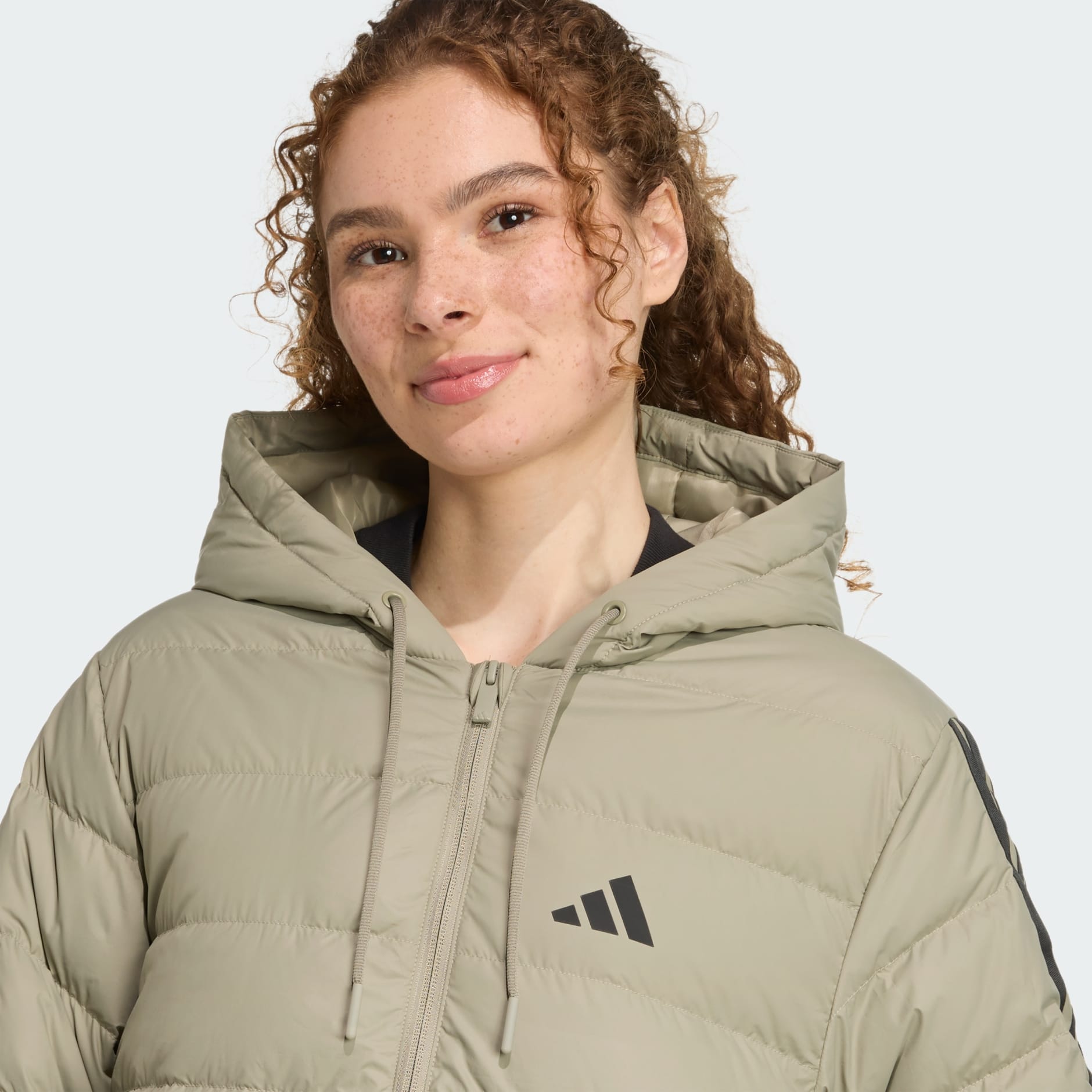 Lagana pernata parka s kapuljačom Essentials CLIMAWARM 3-Stripes