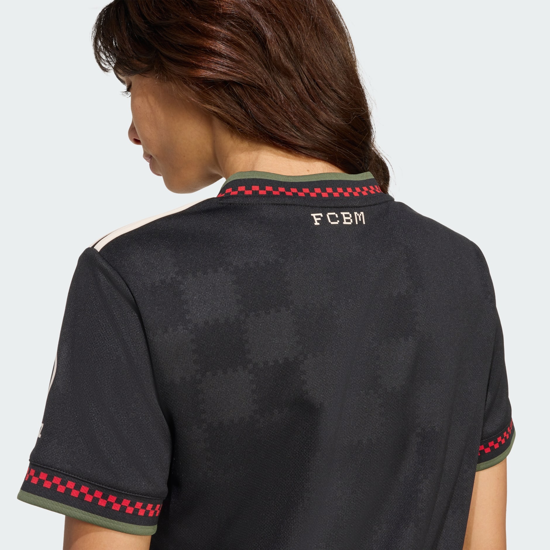 Treći dres FC Bayern 2025/2026