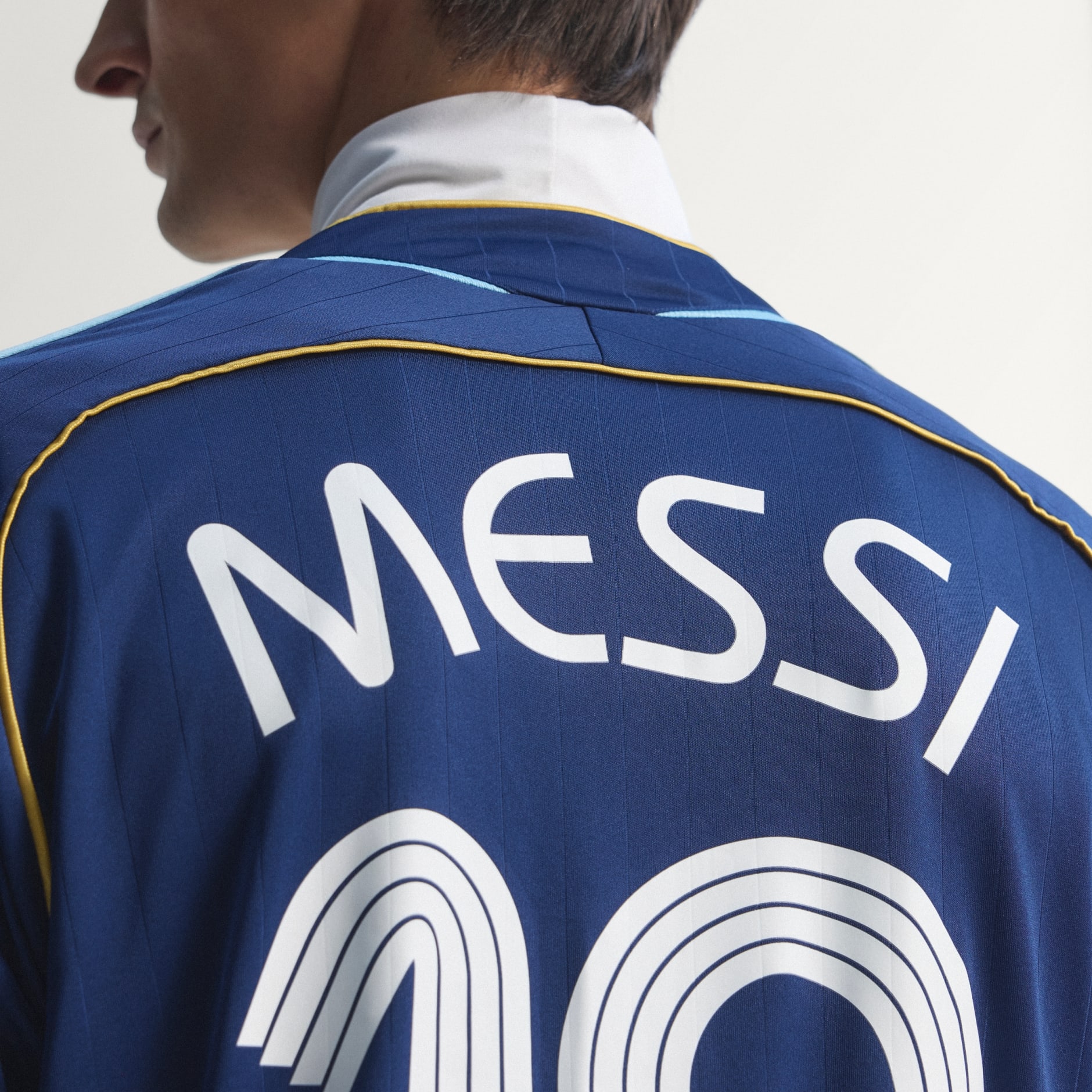 قميص الاحتياط للاعب منتخب الأرجنتين ميسي 2006