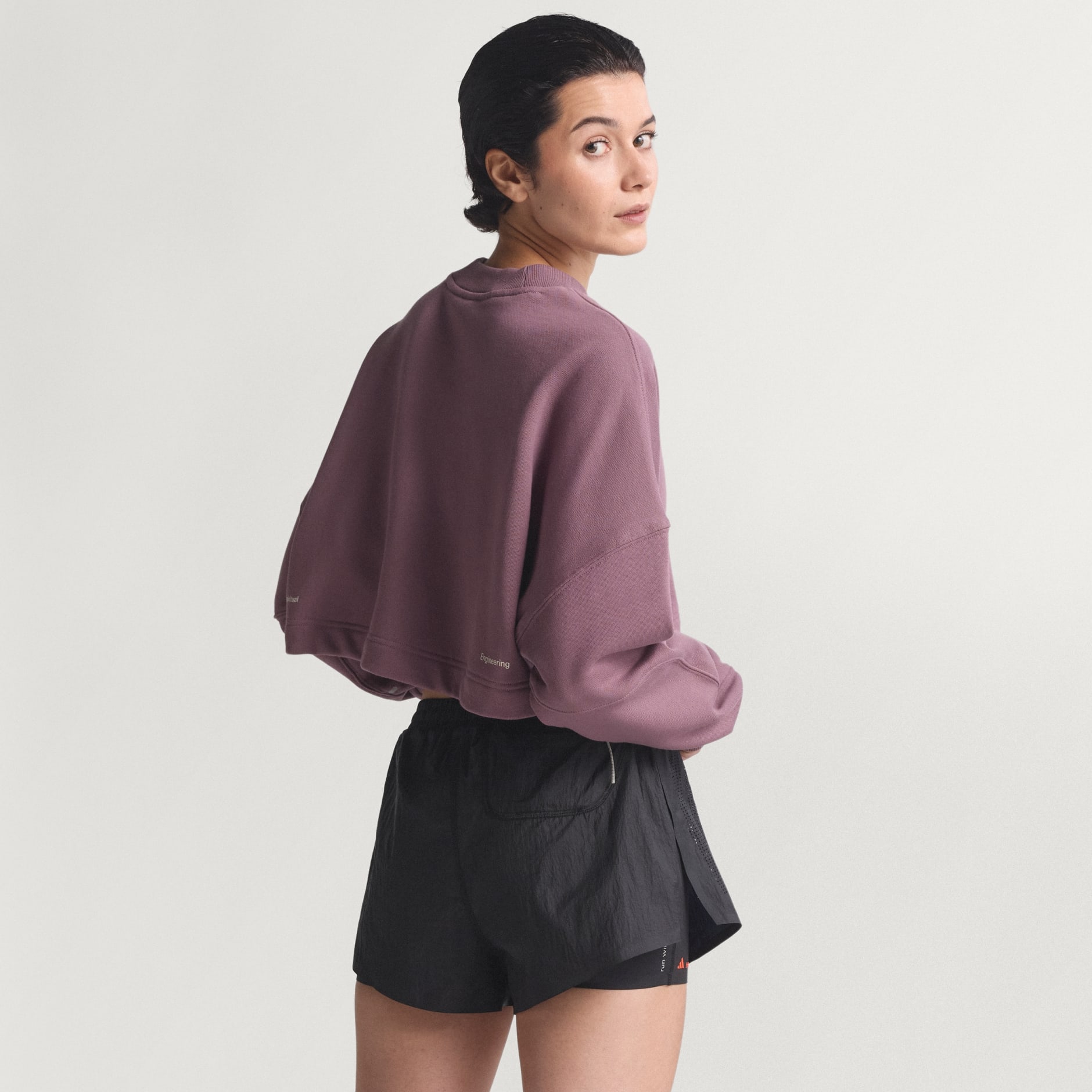 adi365 hk Running Crew