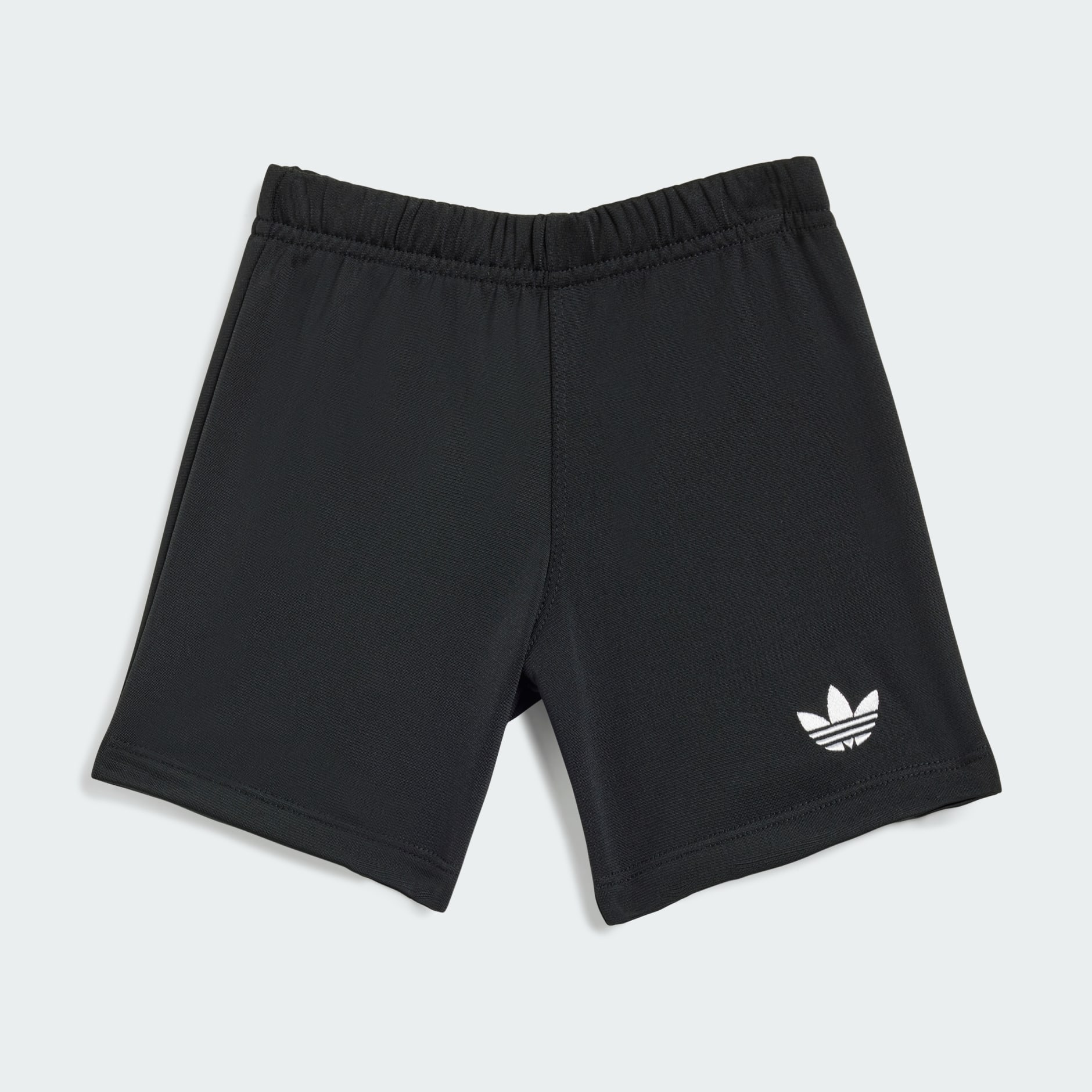 طقم تيشيرت وشورت للأطفال