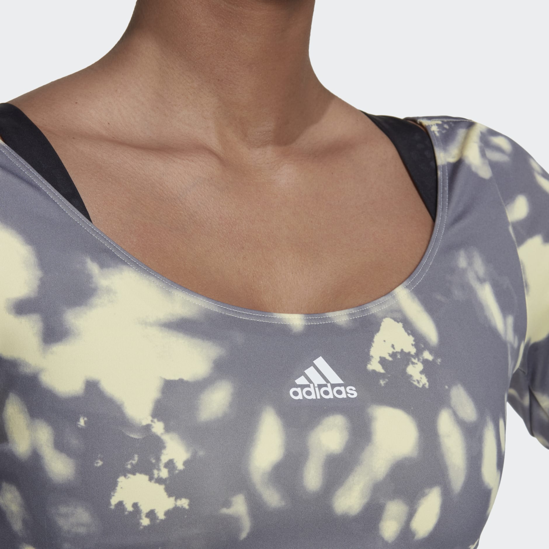Hyperglam Cut 3-Stripes Long Sleeve Crop Top