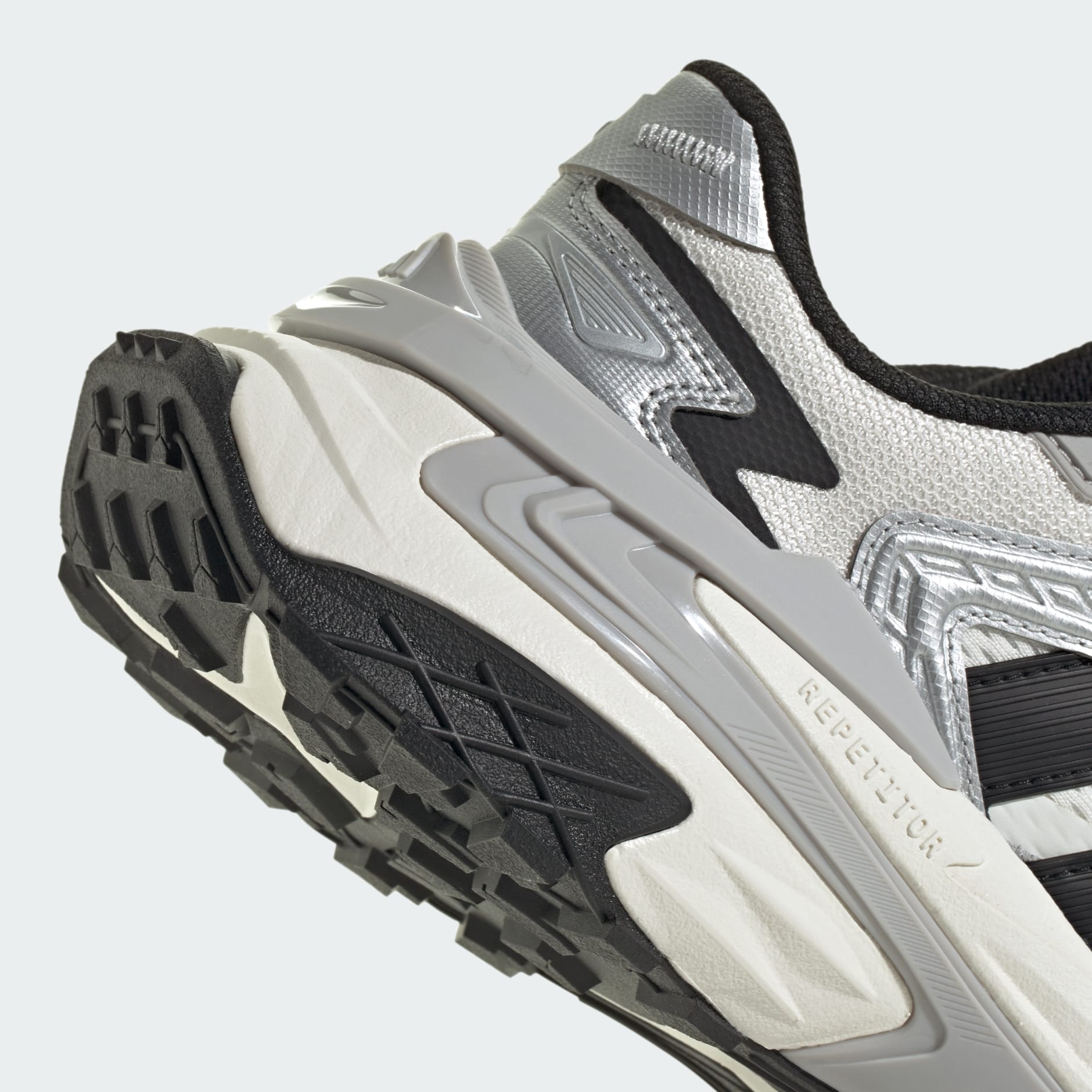 XLG Storm Edge 運動鞋