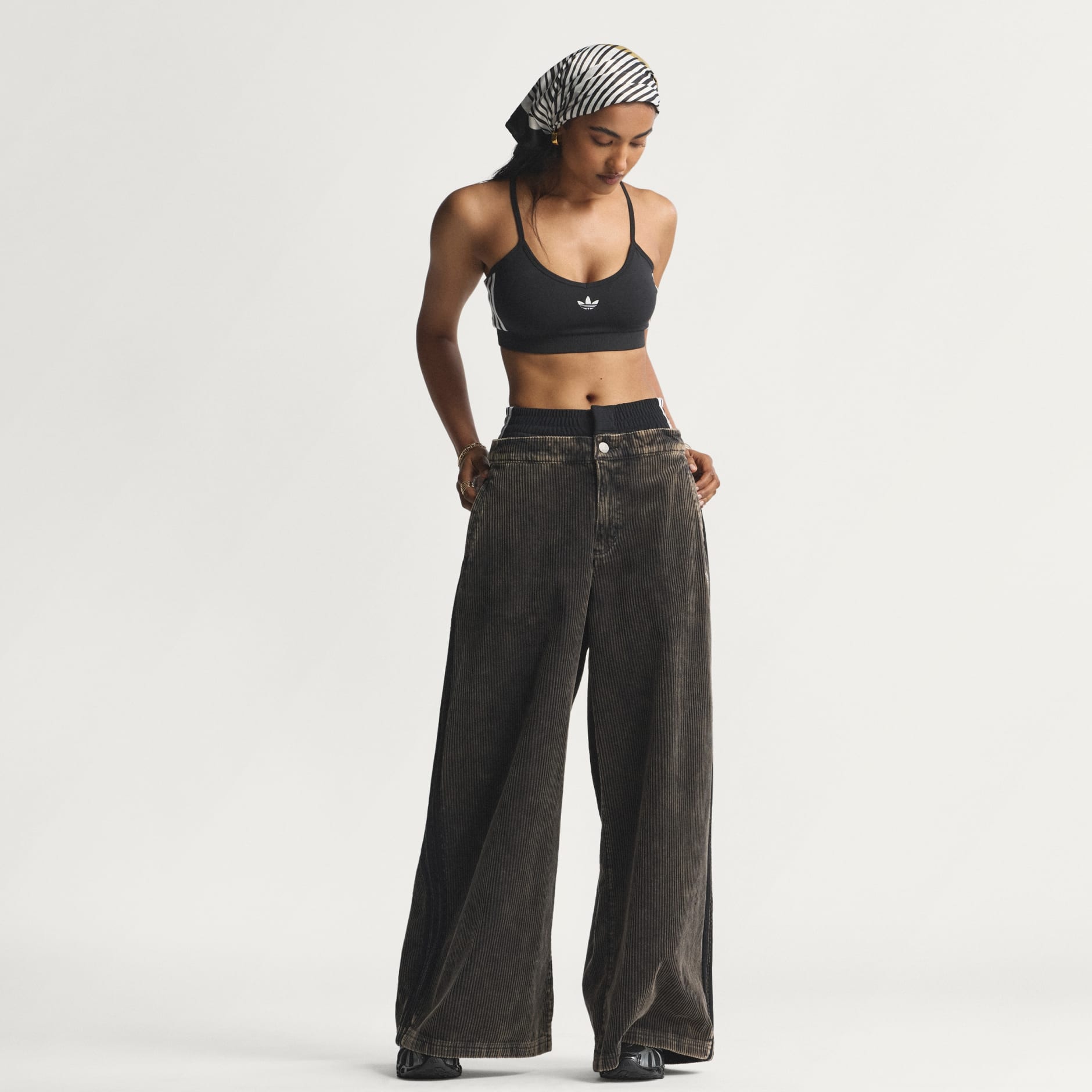 PANTAL&Oacute;N SST OVERSIZE DE CORDUROY