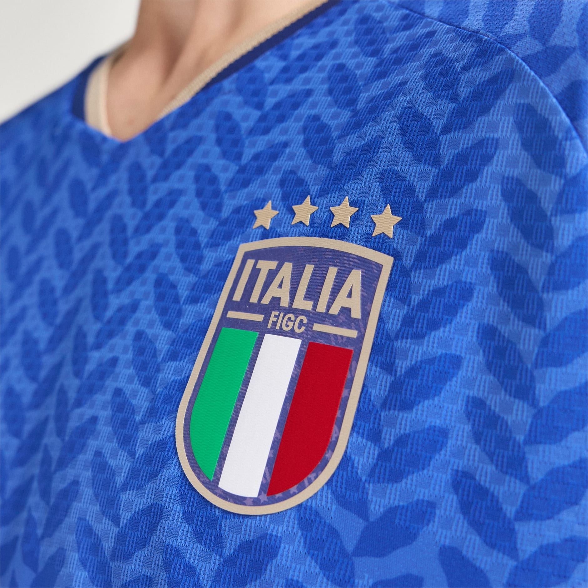 Italy 26 Home Authentic Jersey