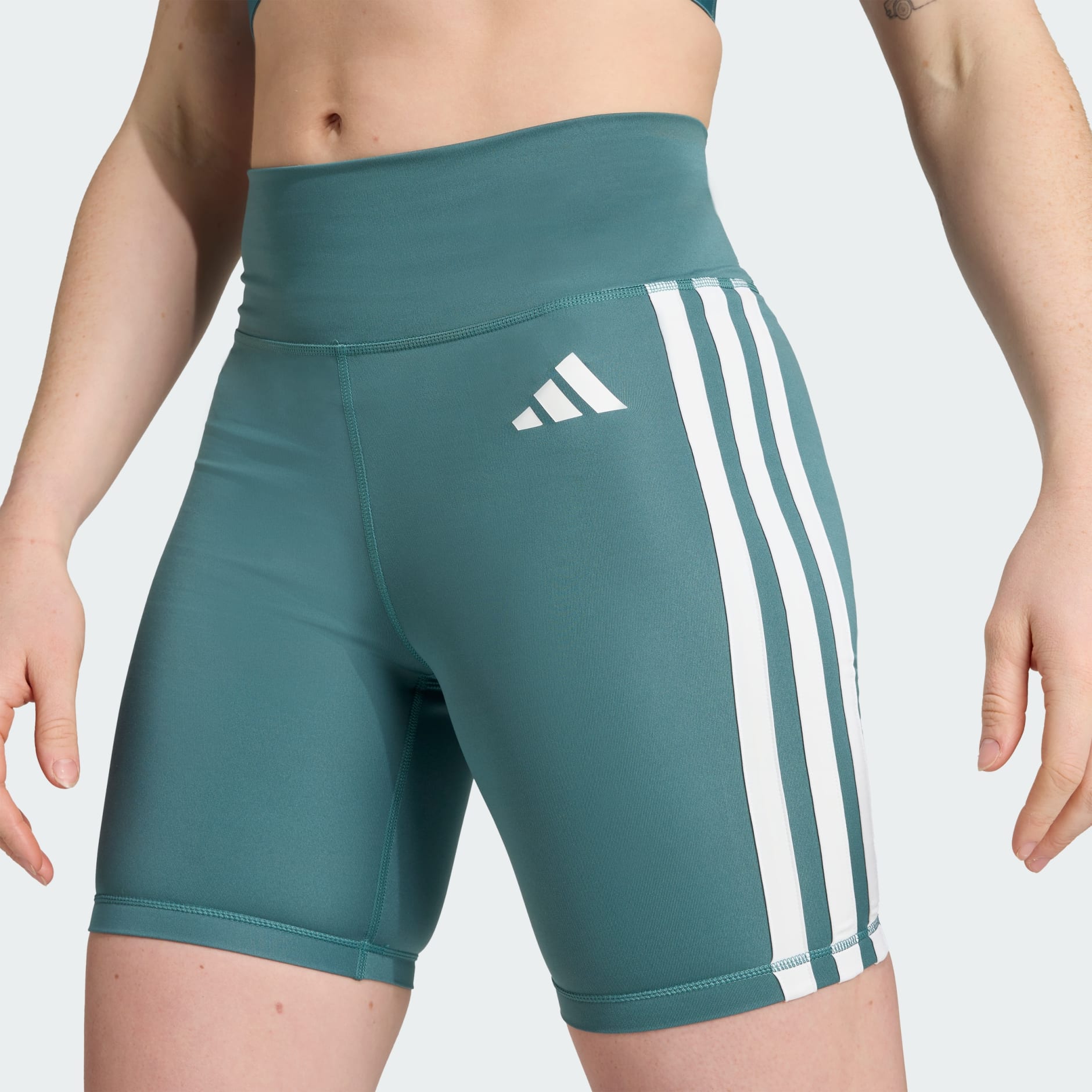 Optime Essentials 3-Stripes Short Leggings