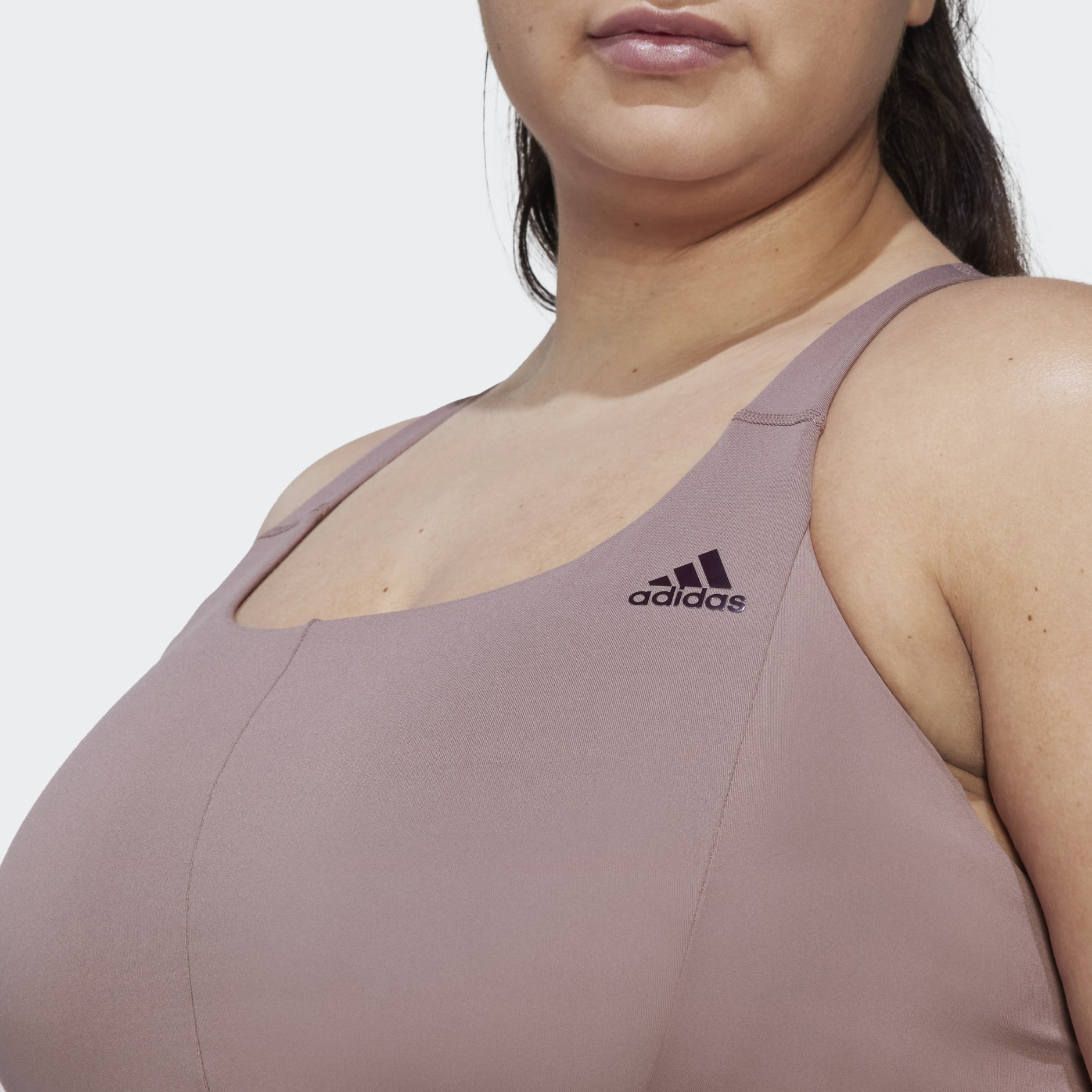Top Deportivo CoreFlow Soporte Medio