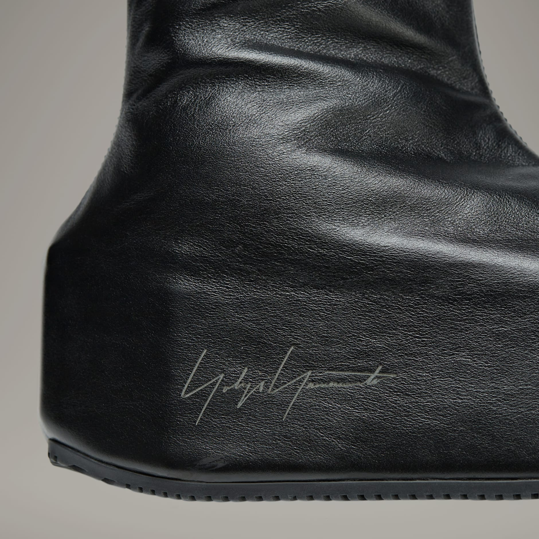 Y-3 Kyasu Overboots