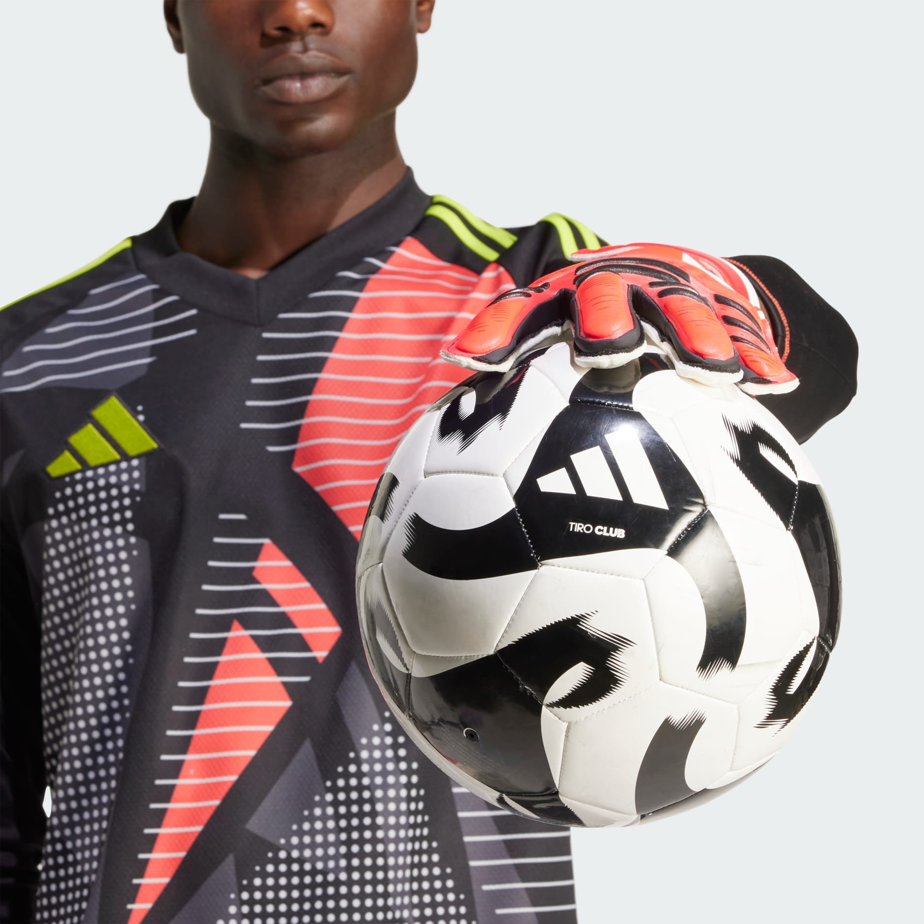 قفازات حارس المرمى Predator Match