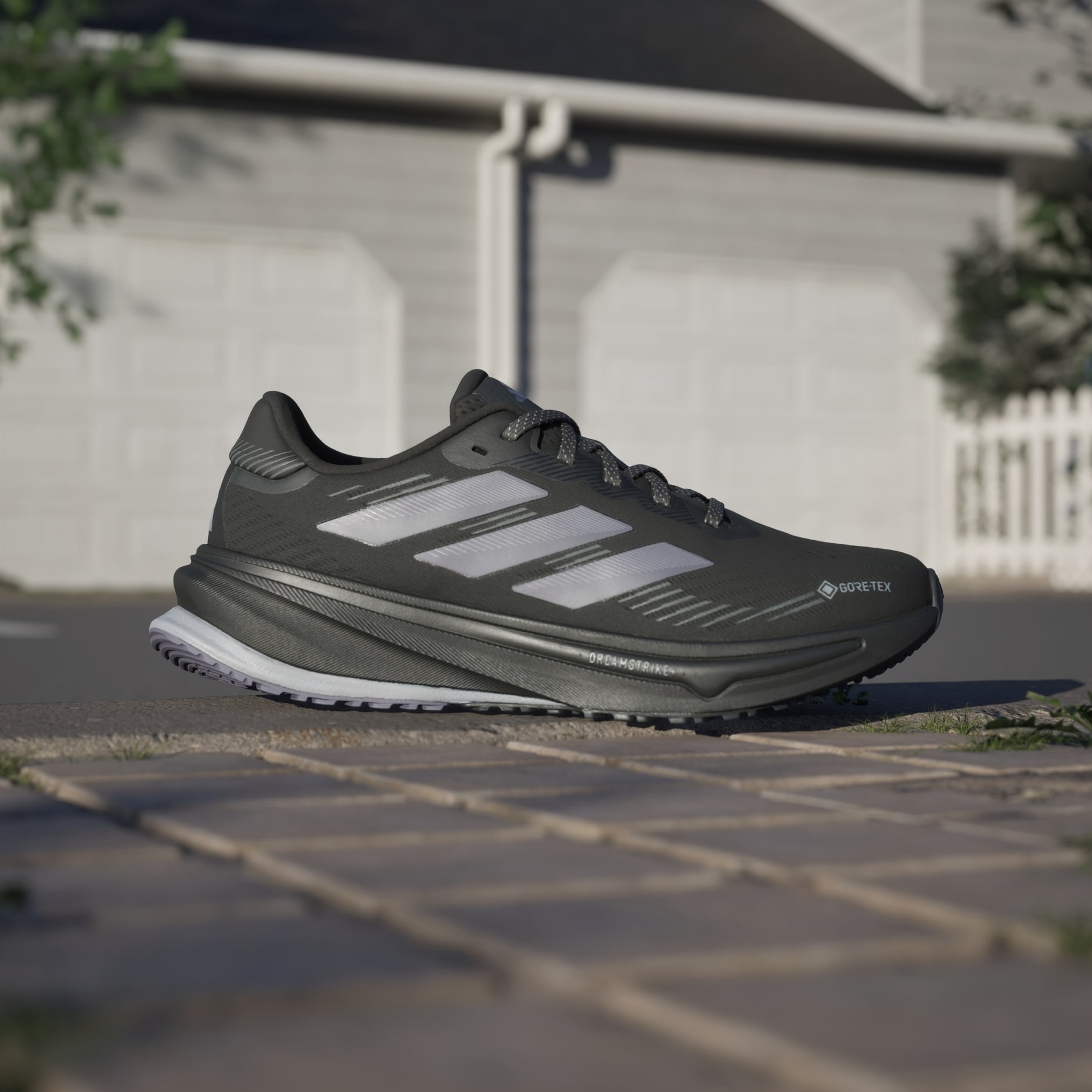 Pantofi de alergare Supernova Rise GTX