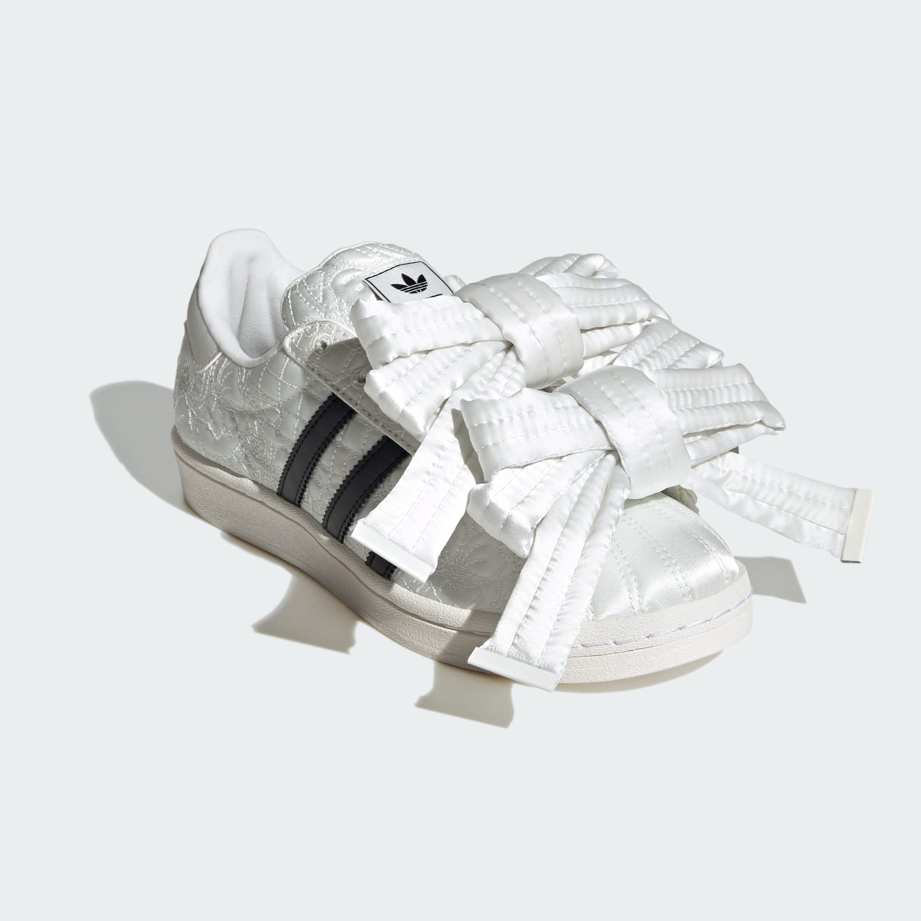 【ADIDAS】 X CAROLINE HU SUPERSTAR W ●送料・関税込● adidas Superstar Caroline Hu White Black (Women's) - JR7977 - US