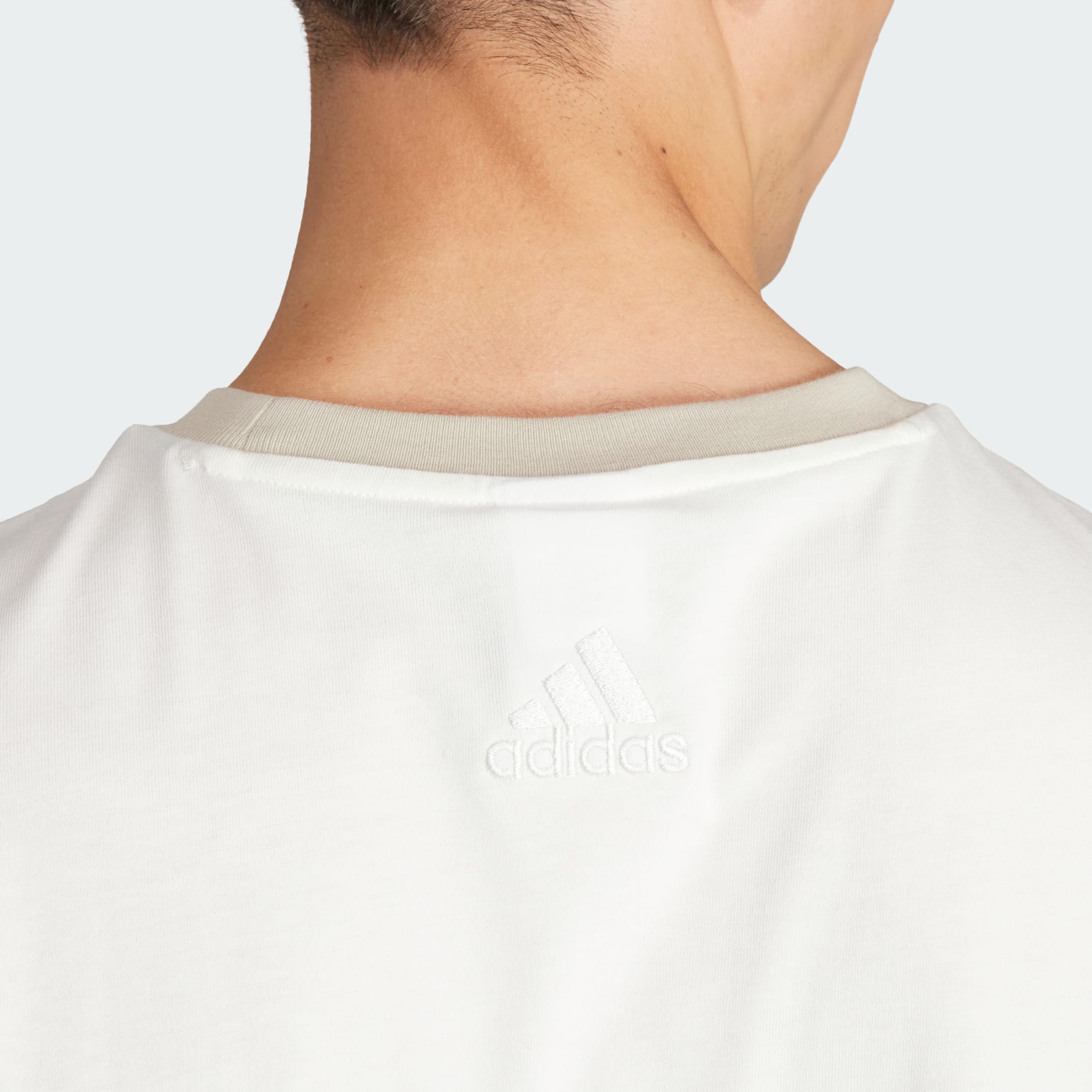 Essentials Single Jersey Big Logo Tee