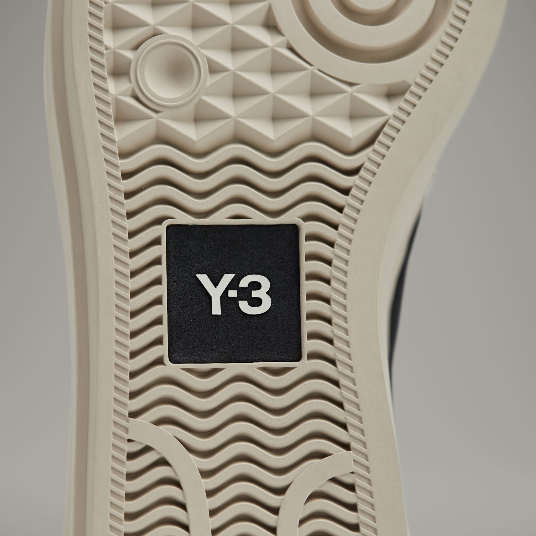 Y-3 Ajatu Court High Shoes