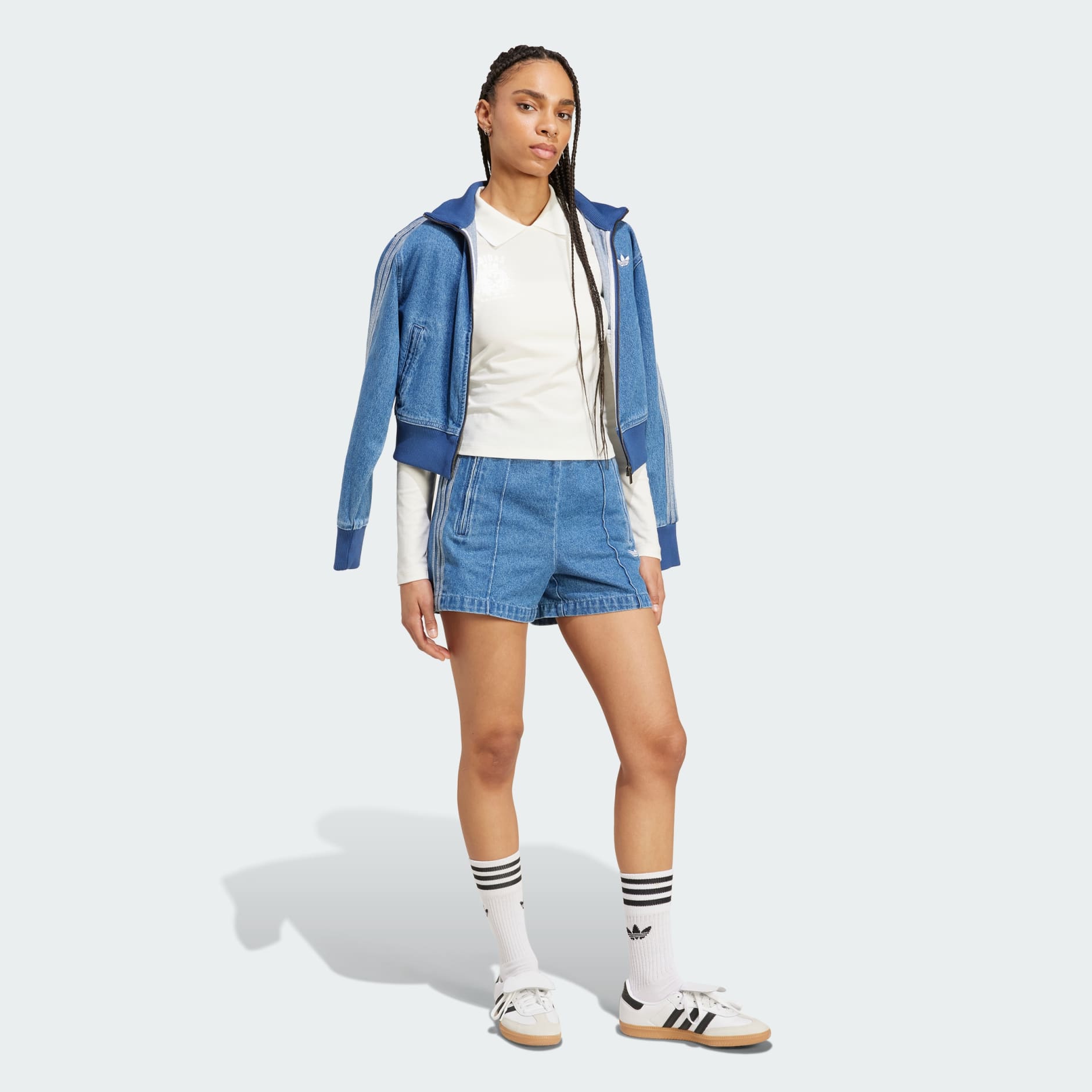 Tricou cu m&acirc;necă lungă și emblemă