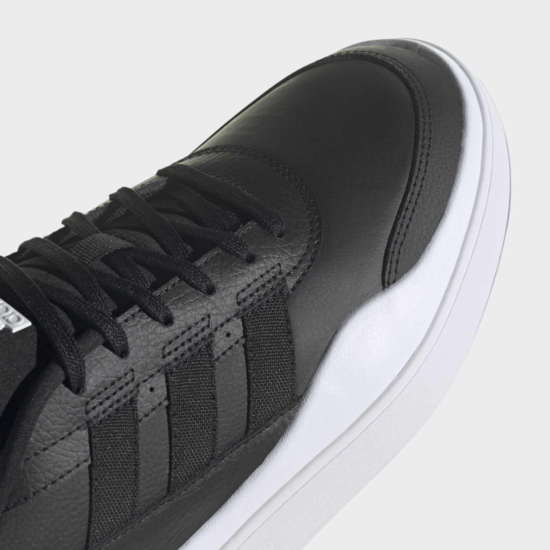Tenis Osade