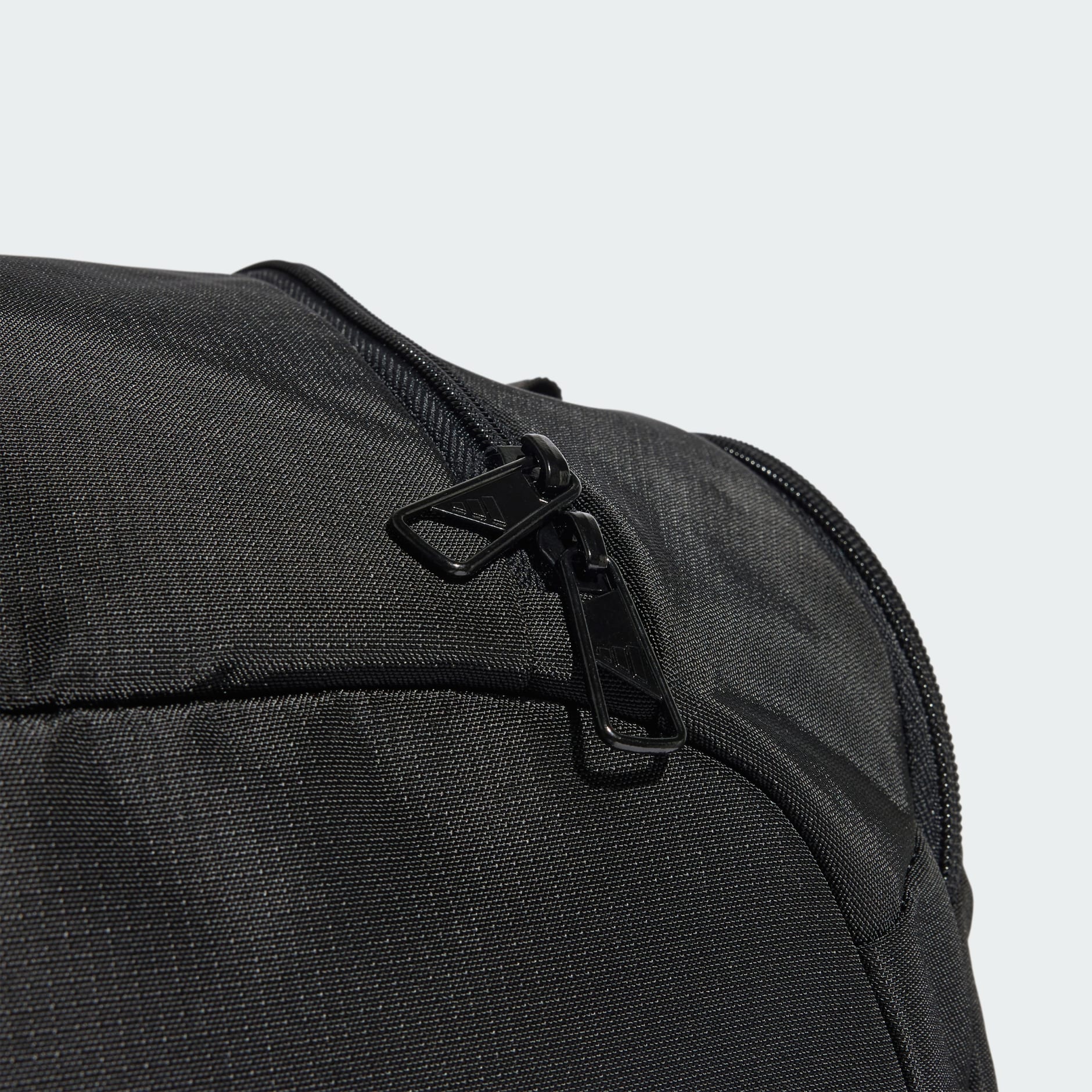 حقيبة التدريب المتوسطة DEFENDER DUFFLE