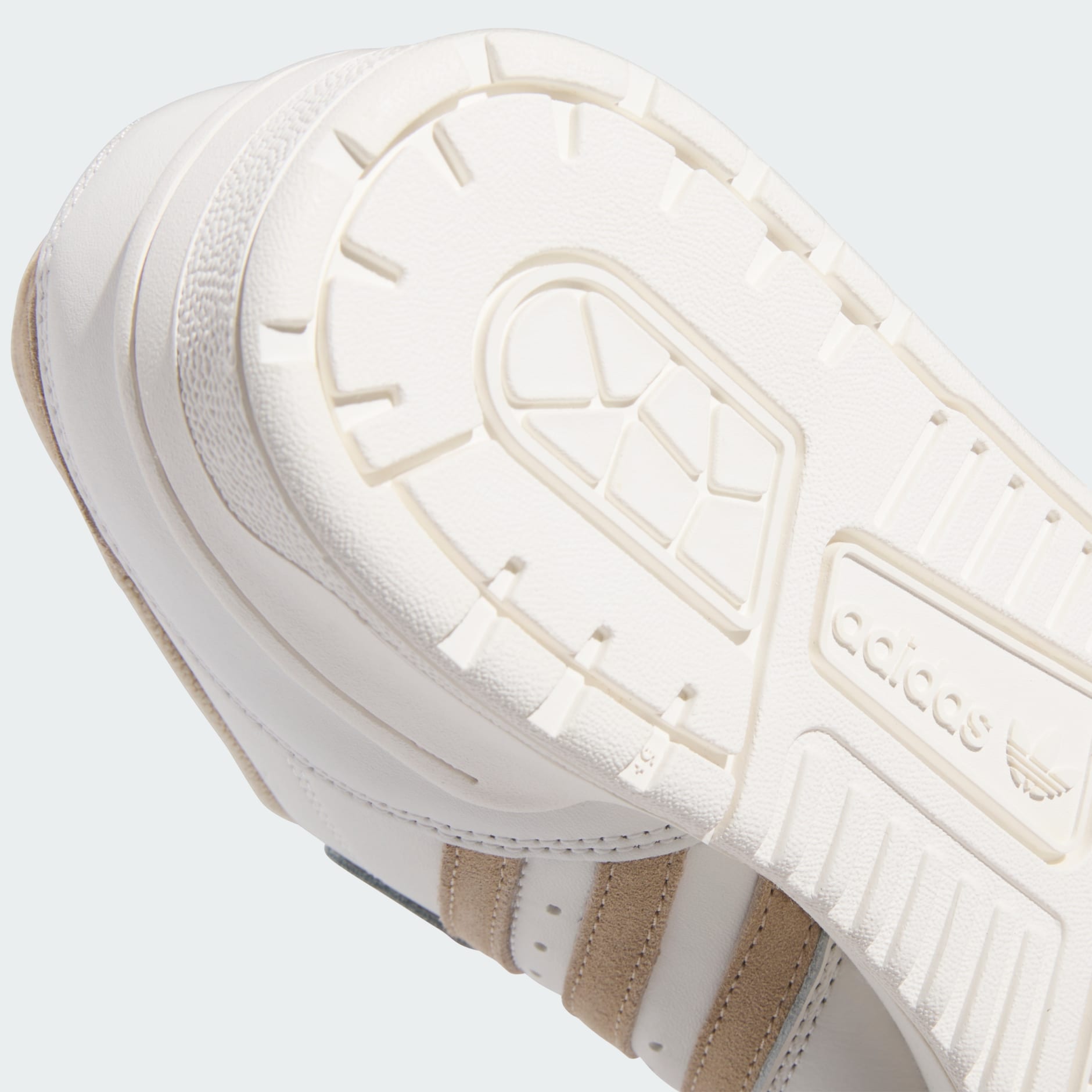 Tenis Rivalry Low