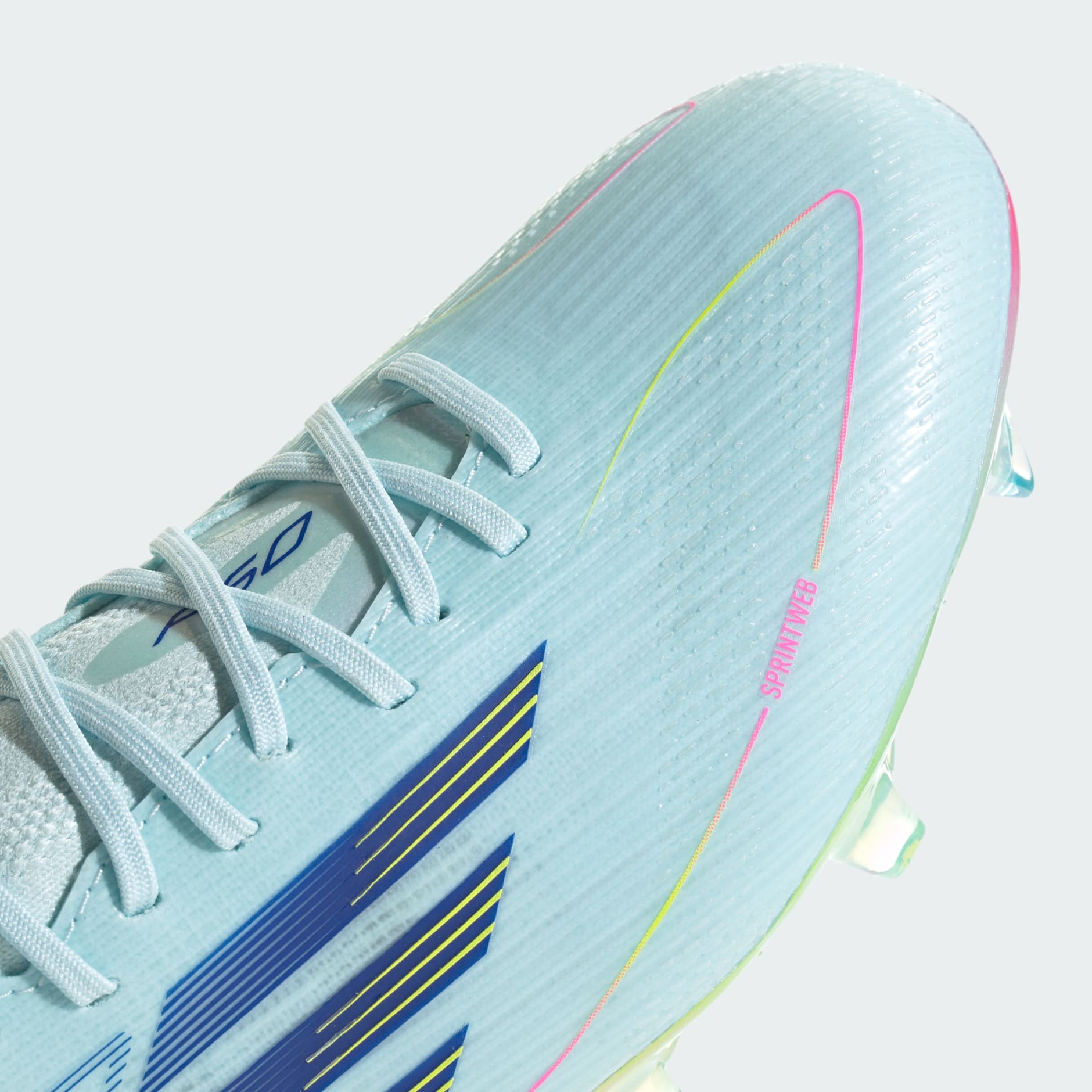 Guayos F50 Elite Mid-Cut 99 Capsule Terreno Firme