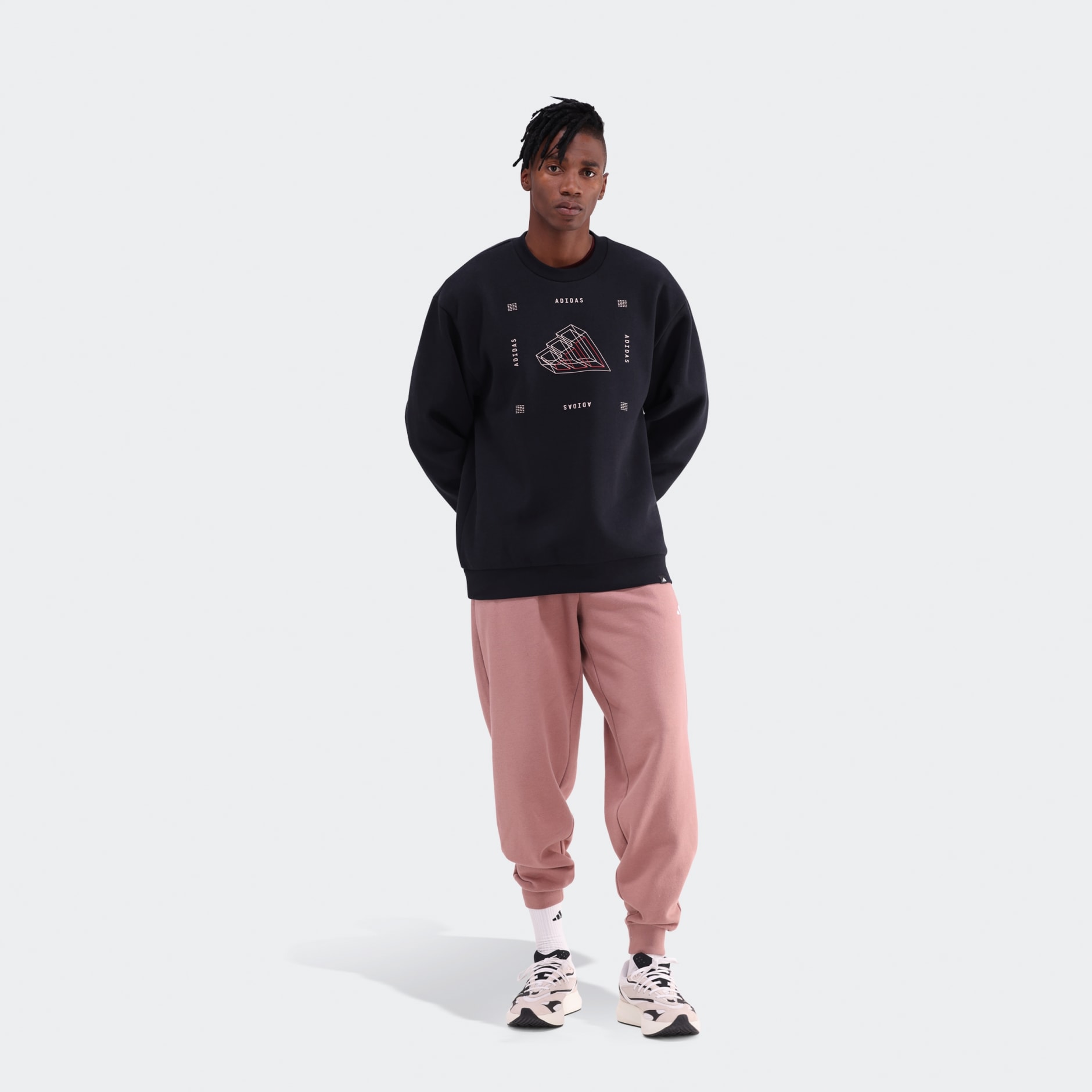 Tech Outline Graphic Crew Sweatshirt