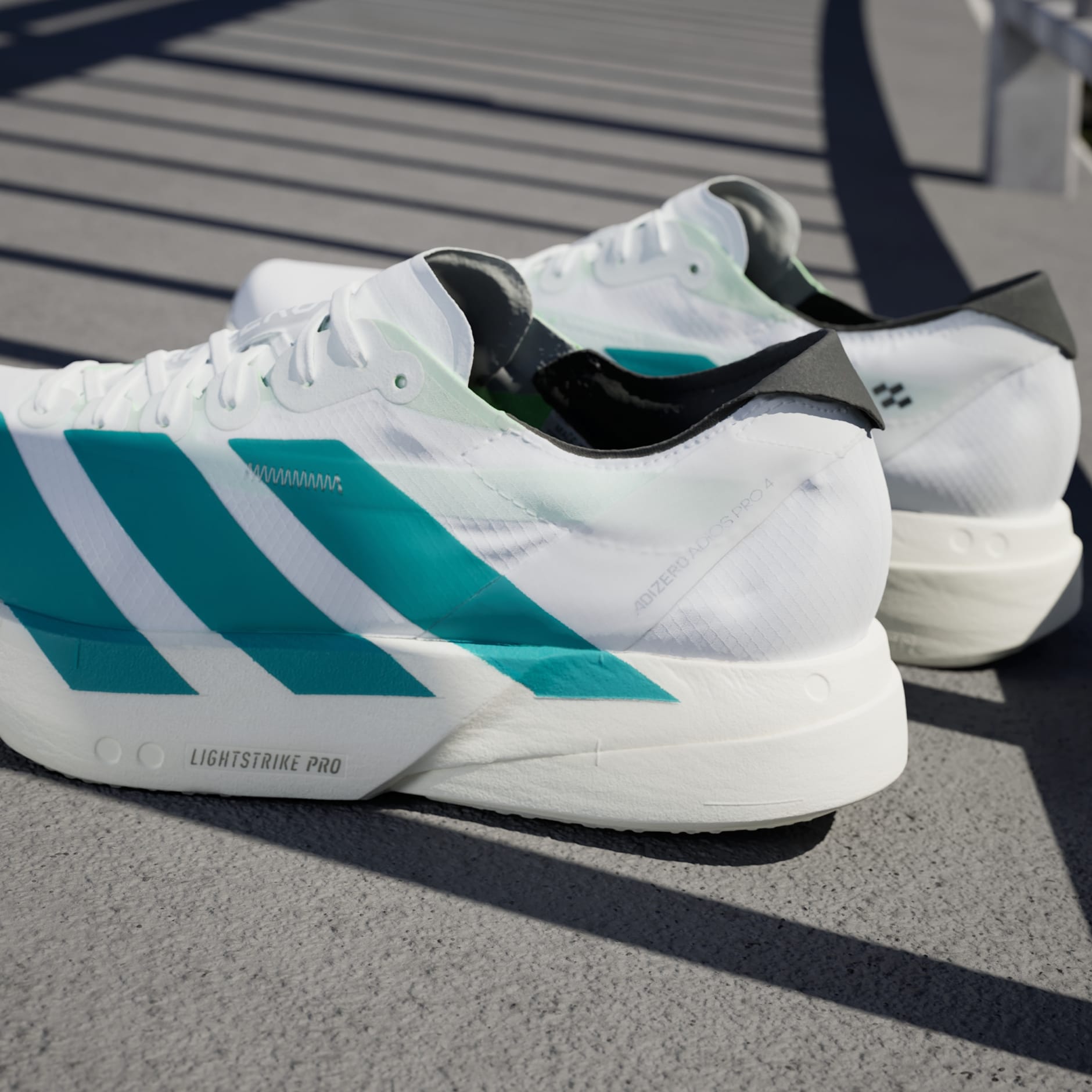 【adidas】ADIZERO ADIOS PRO 4 ★JR1267★ホワイト 男女兼用 Shoes - Adizero Adios Pro 4 Shoes - White | adidas Oman